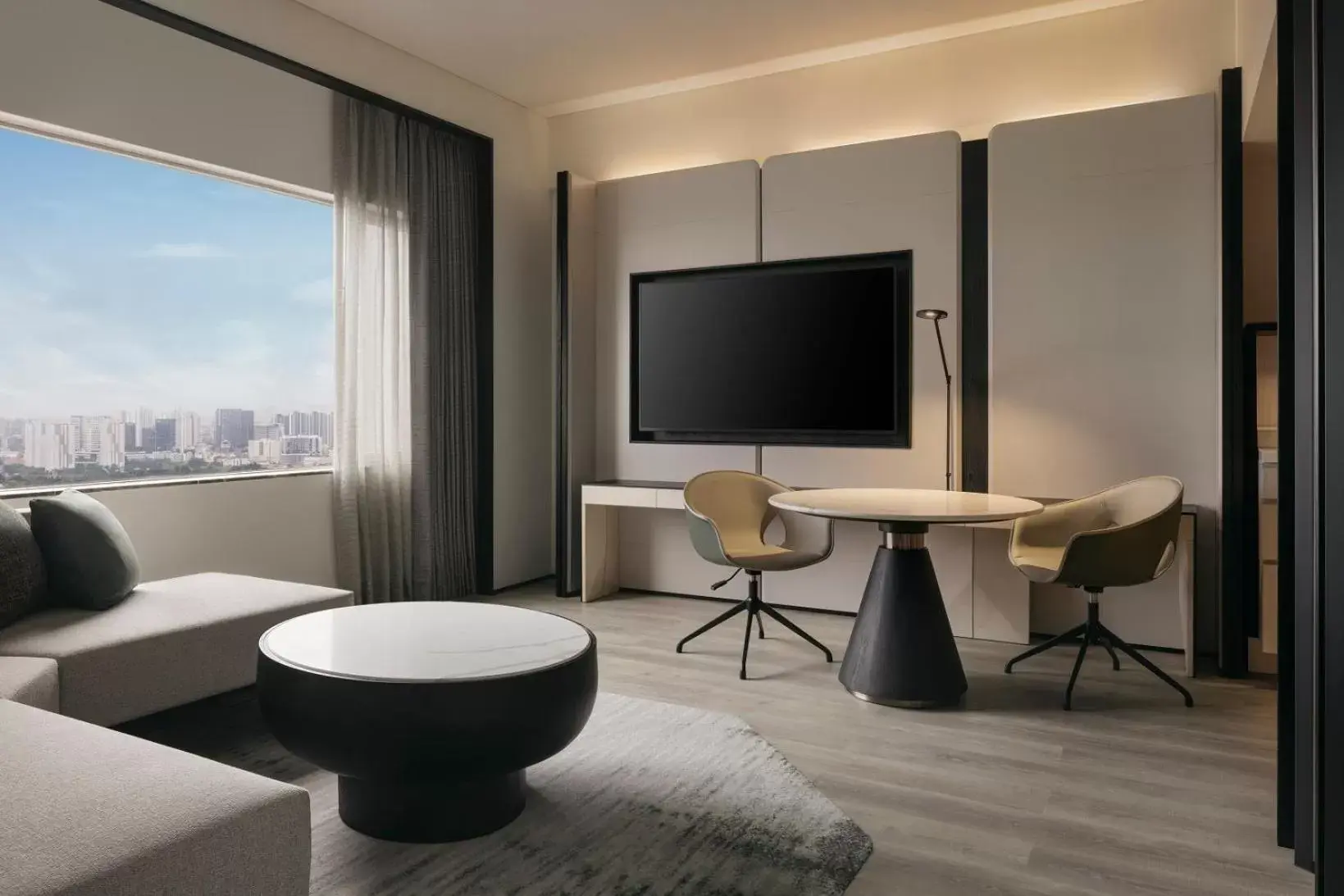 View (from property/room), TV/Entertainment Center in Hilton Singapore Orchard