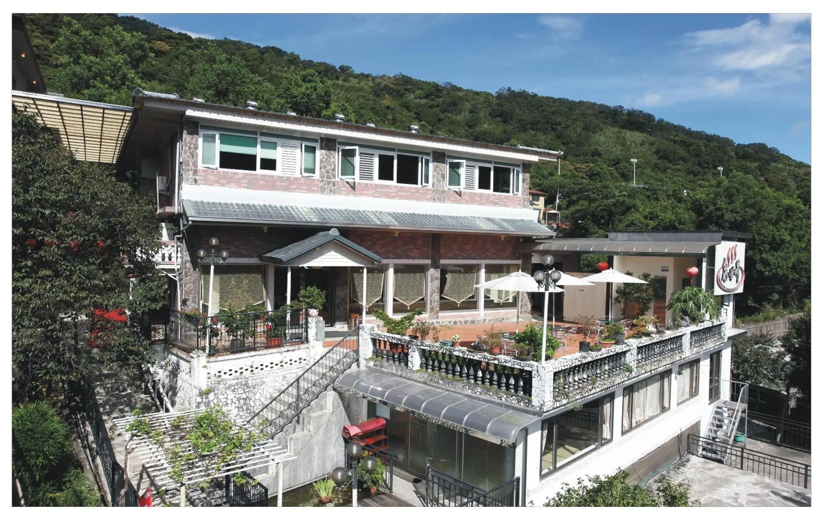 Facade/entrance, Property Building in Hot Spring World Hotel