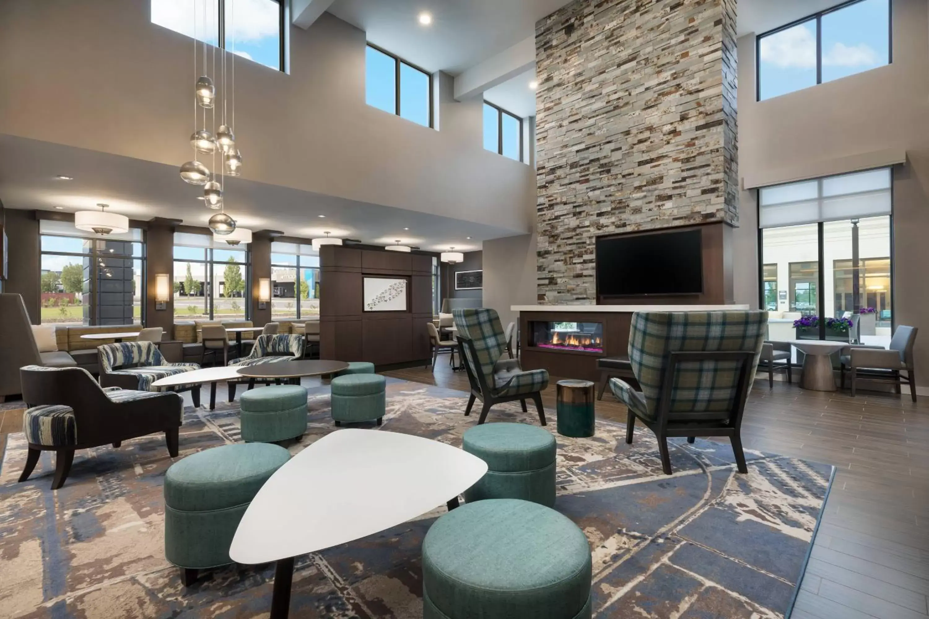 Lobby or reception, Lounge/Bar in Residence Inn Long Island Garden City