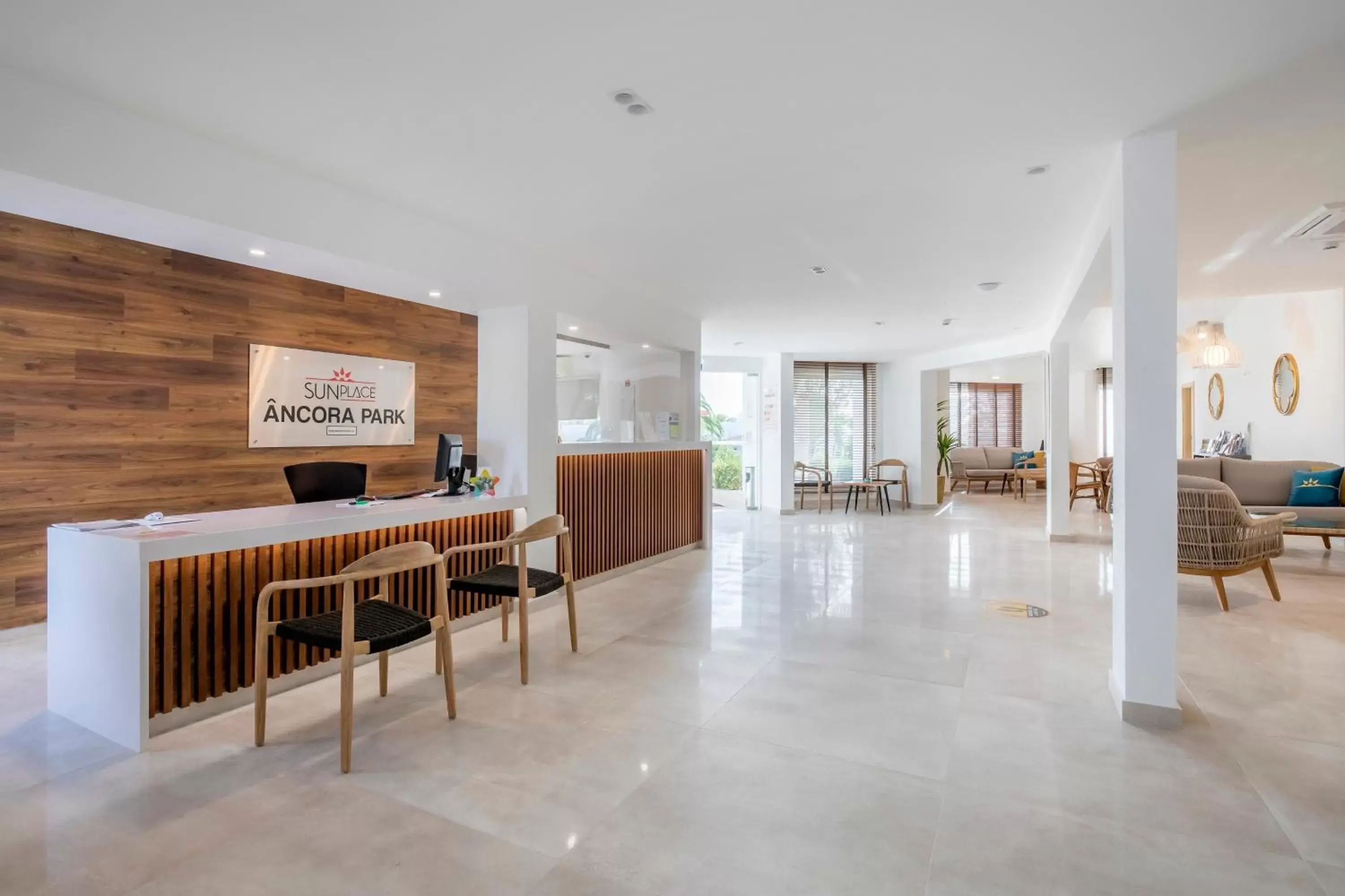 Lobby or reception in Ancora Park - Sunplace Hotels & Resorts