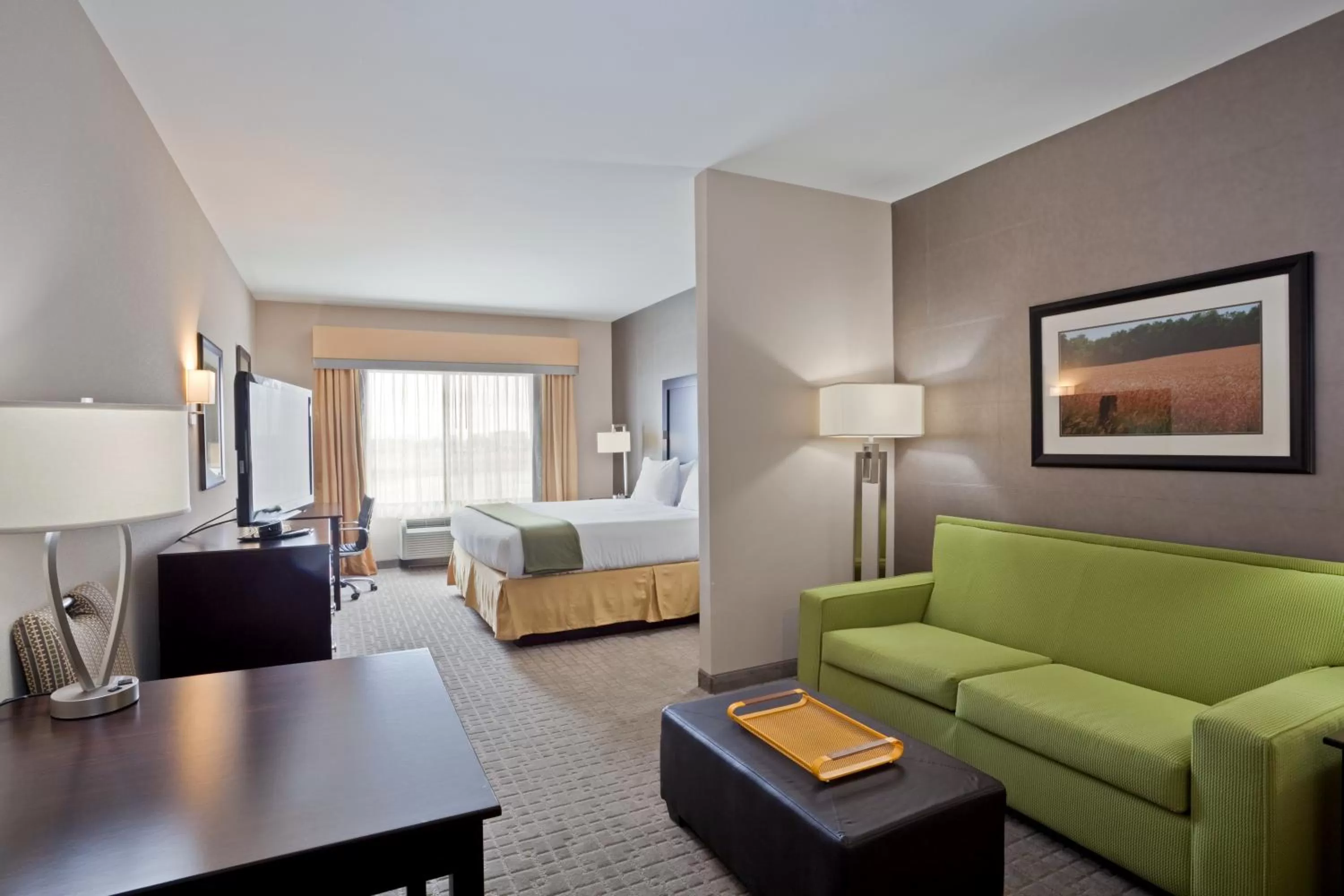 Photo of the whole room, Bed in Holiday Inn Express Hays by IHG
