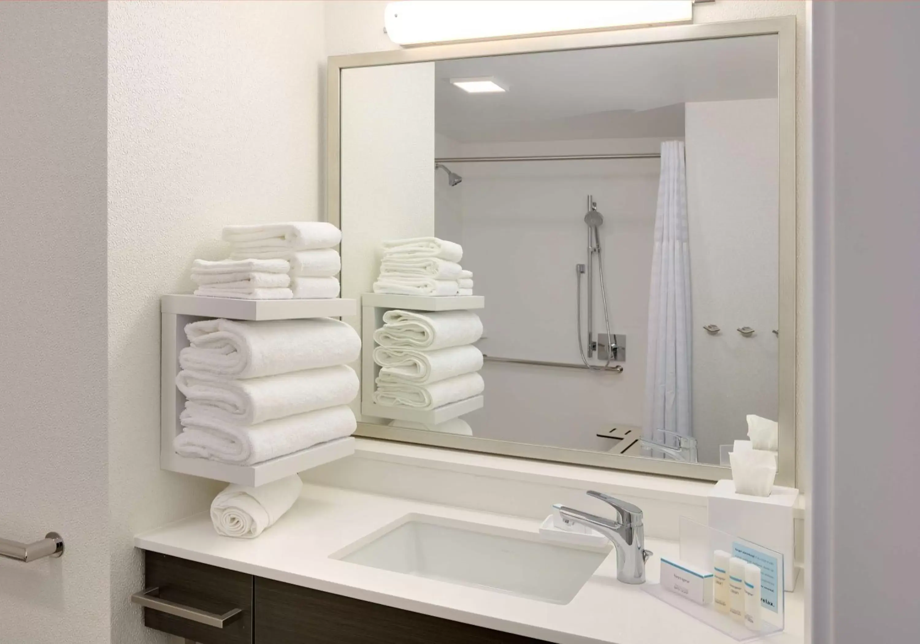 Bathroom in Hampton Inn by Hilton Irvine Spectrum Lake Forest