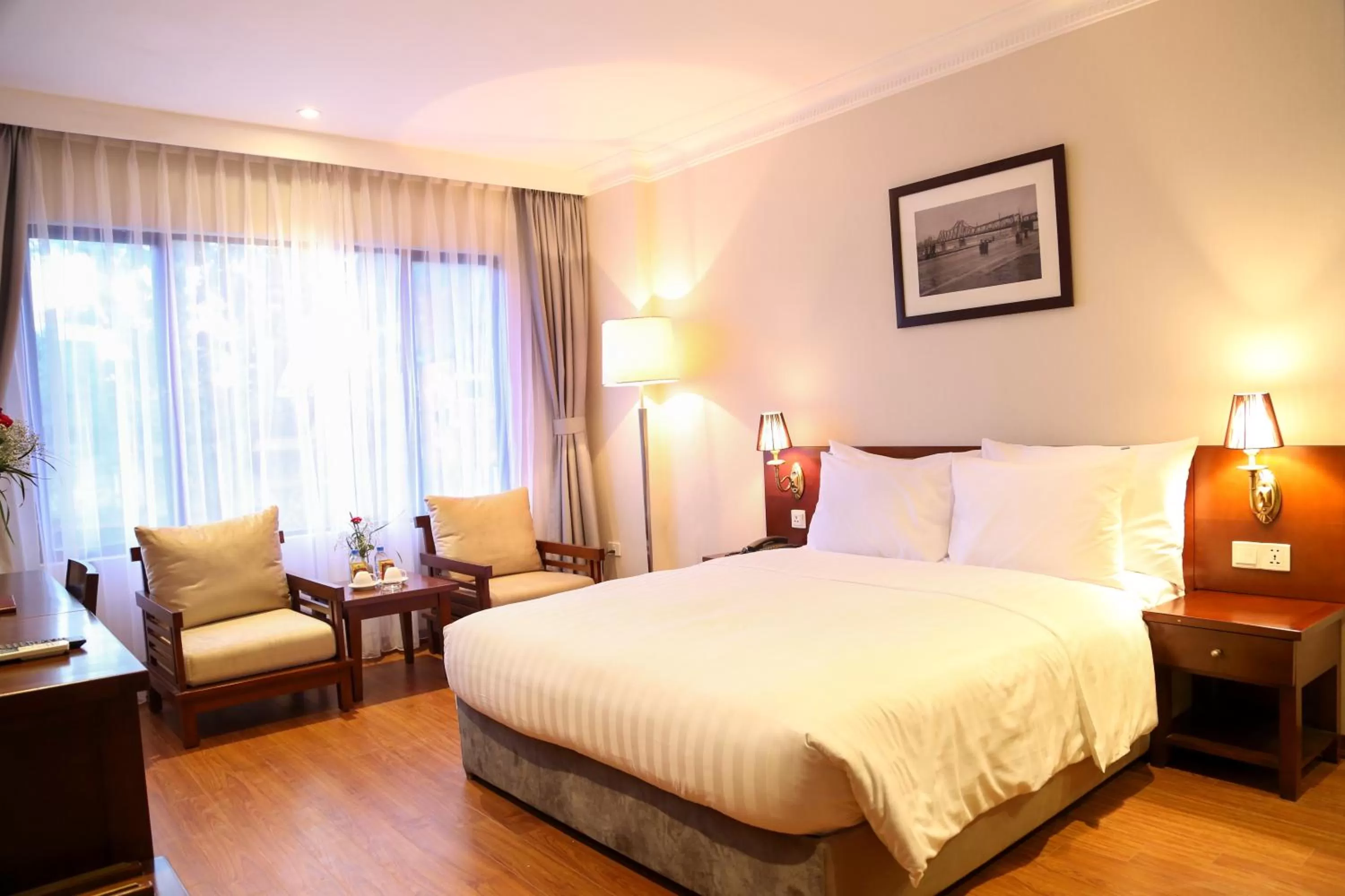 Photo of the whole room, Room Photo in Mon Regency Hotel