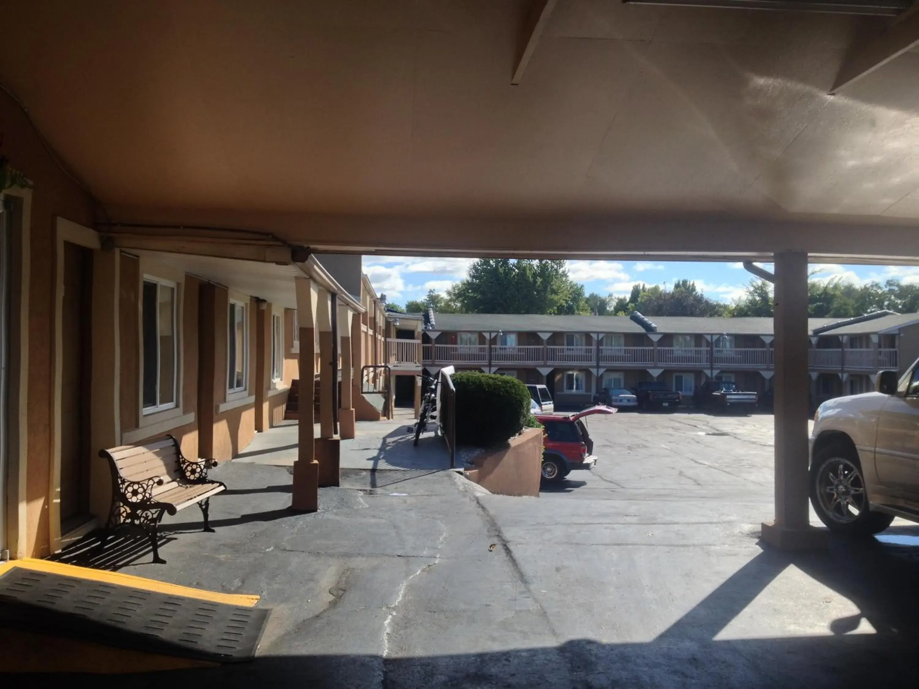 Facade/entrance in Battlefield Inn Springfield Facade/entrance in Battlefield Inn Springfield