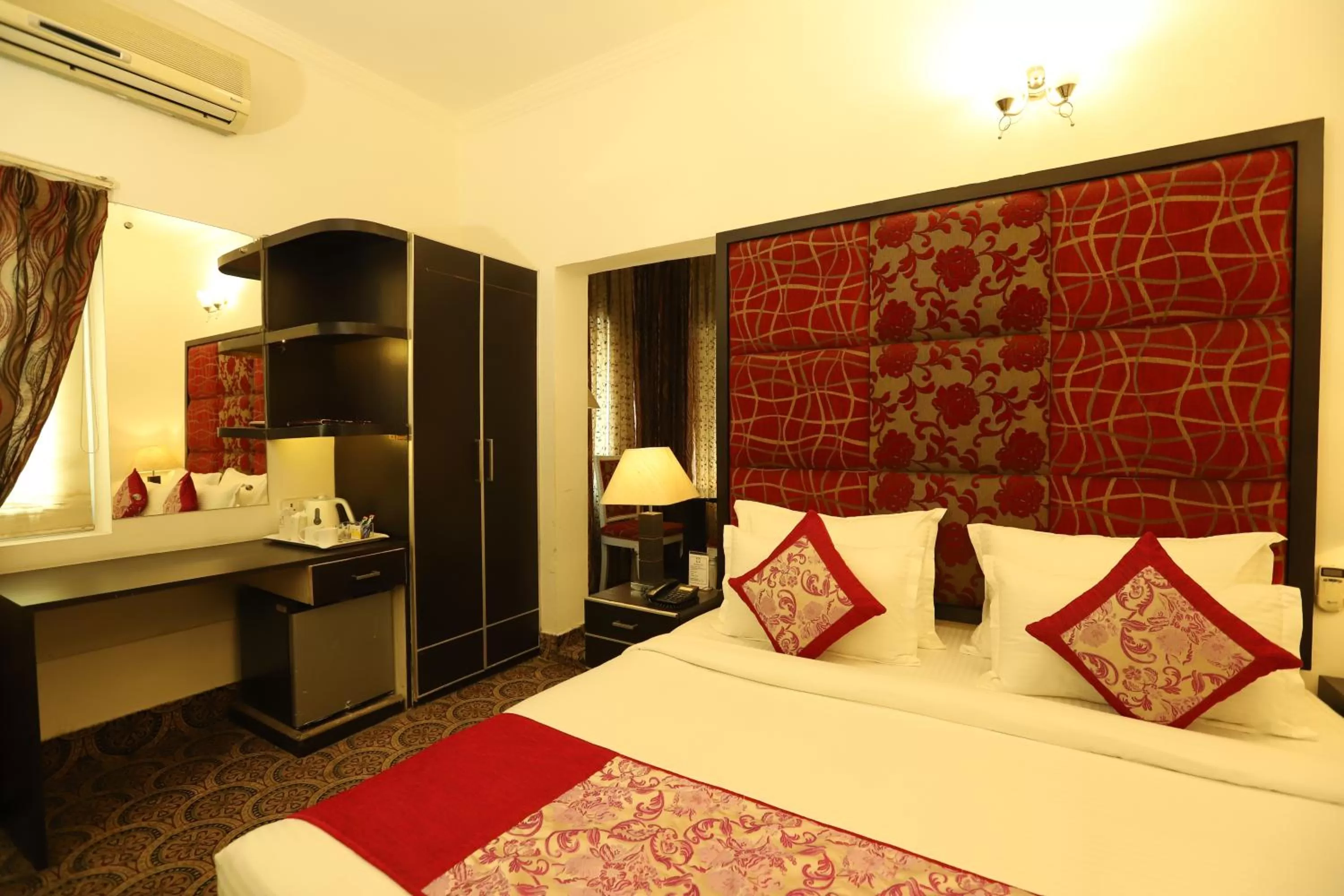 Bed in Hotel Capitol Hills - Greater Kailash Delhi