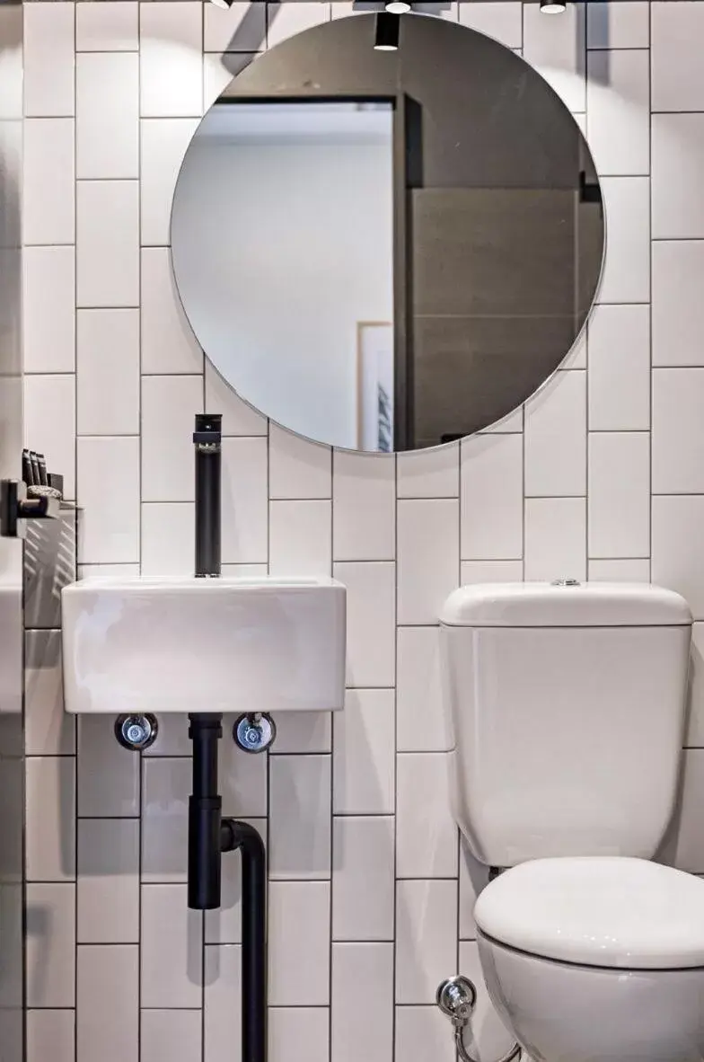 Double or Twin Room in CBD Motor Inn Double or Twin Room in CBD Motor Inn