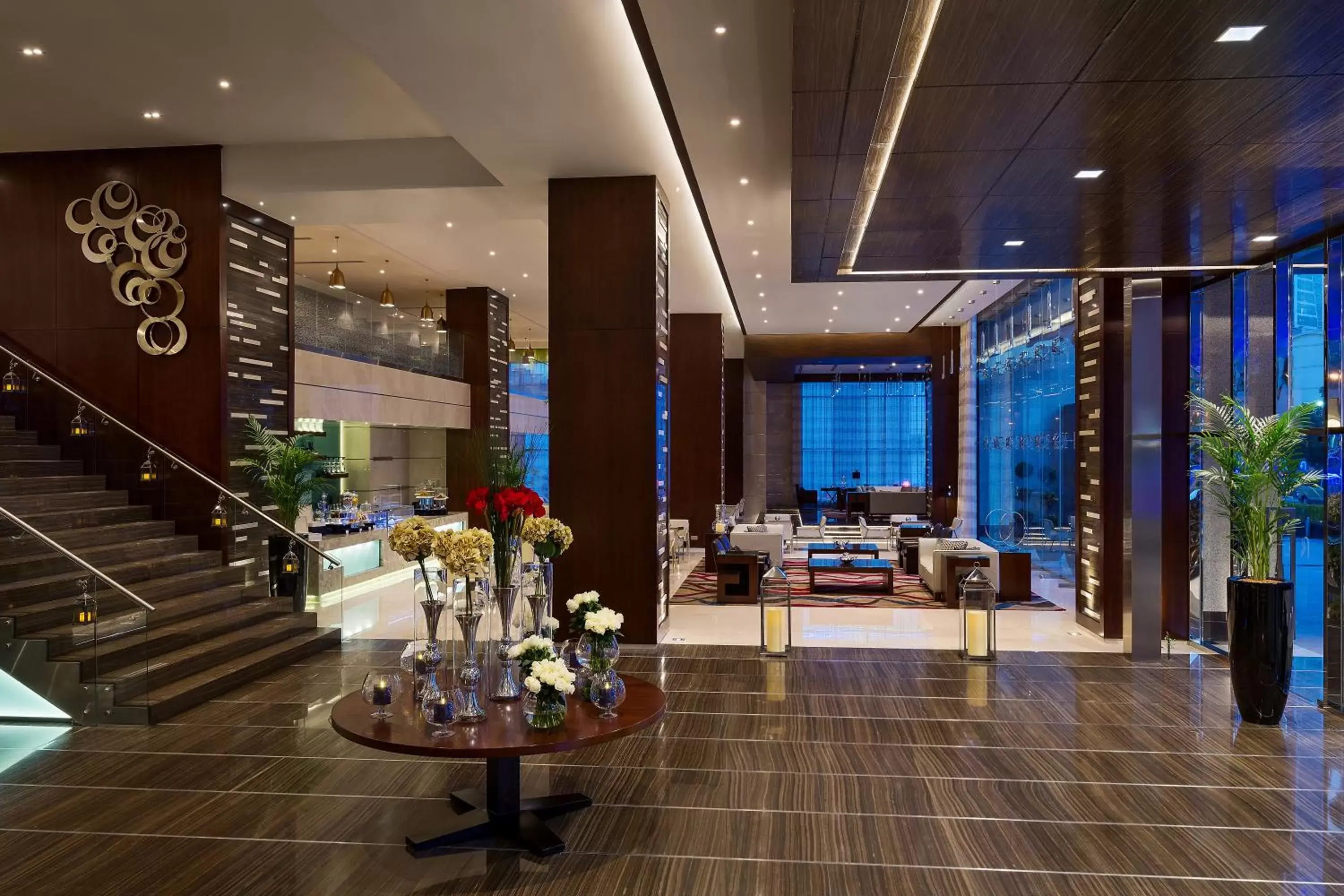 Lobby or reception, Restaurant/Places to Eat in Rosh Rayhaan by Rotana