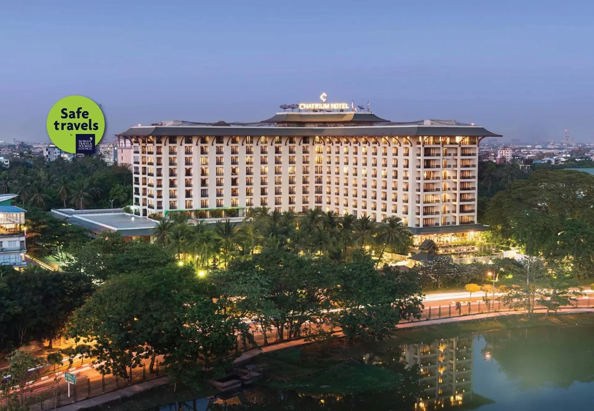 Property building in Chatrium Hotel Royal Lake Yangon