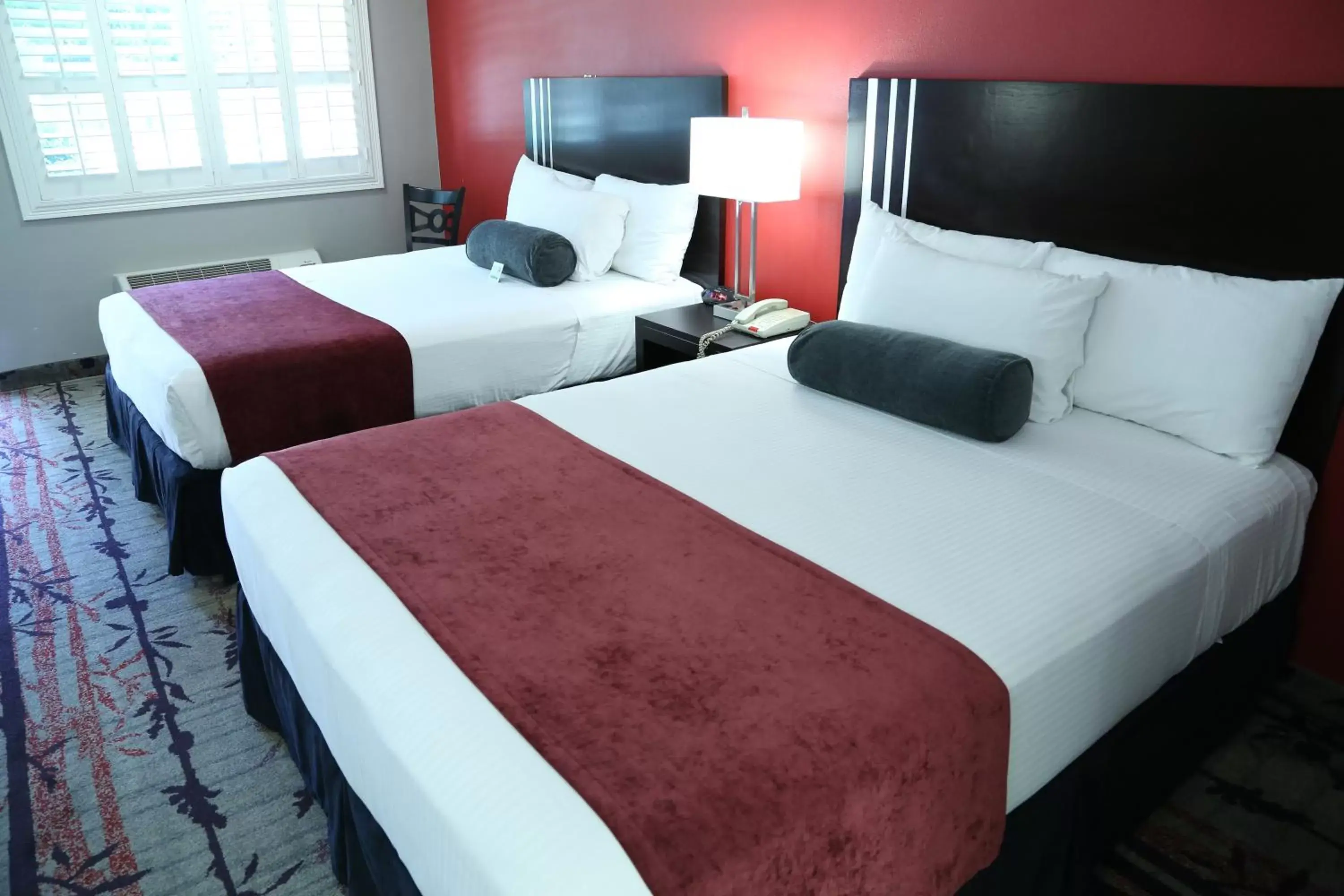 Photo of the whole room, Bed in Laguna Hills Lodge-Irvine Spectrum Photo of the whole room, Bed in Laguna Hills Lodge-Irvine Spectrum