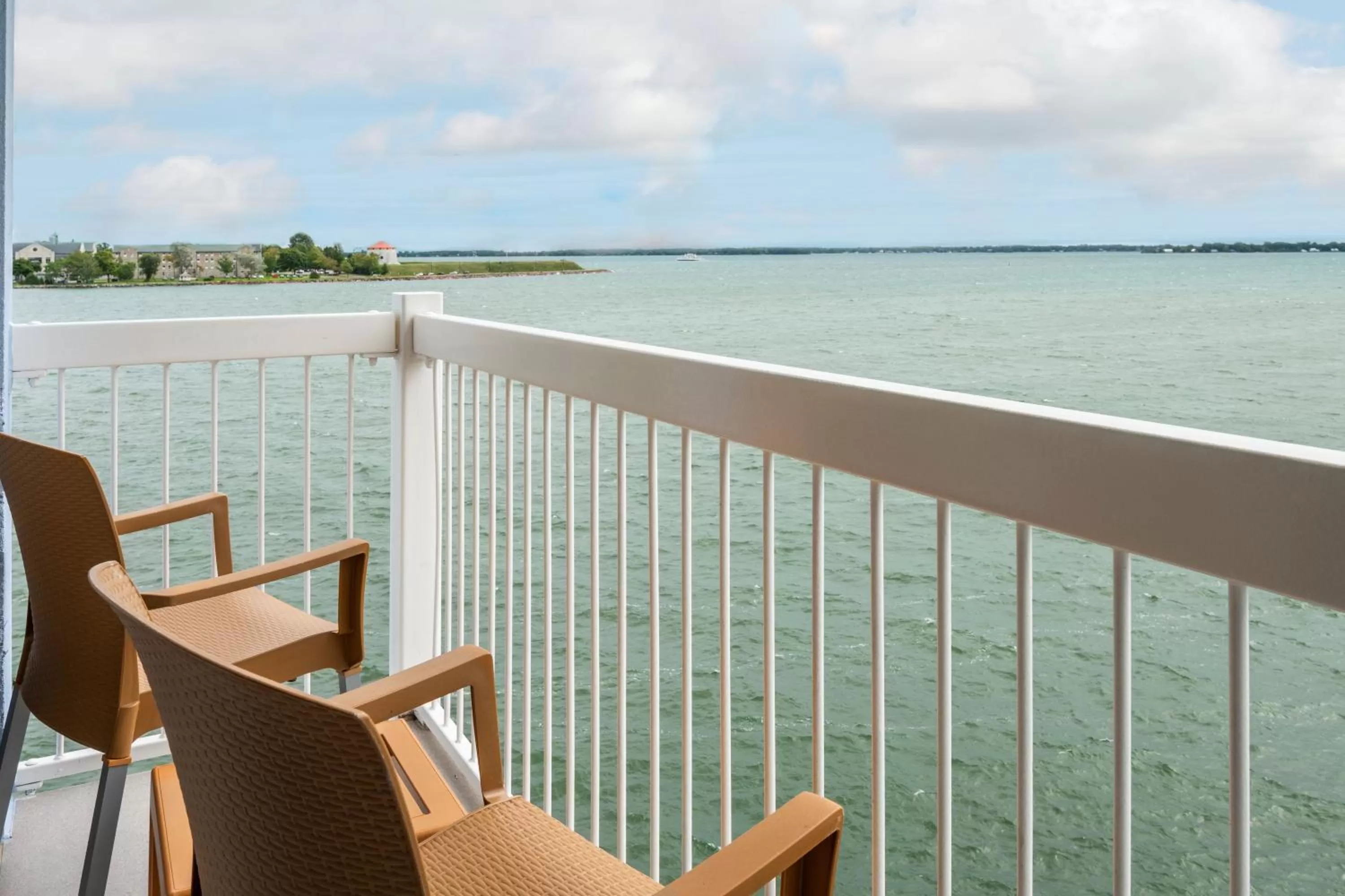 Photo of the whole room in Holiday Inn Kingston - Waterfront by IHG