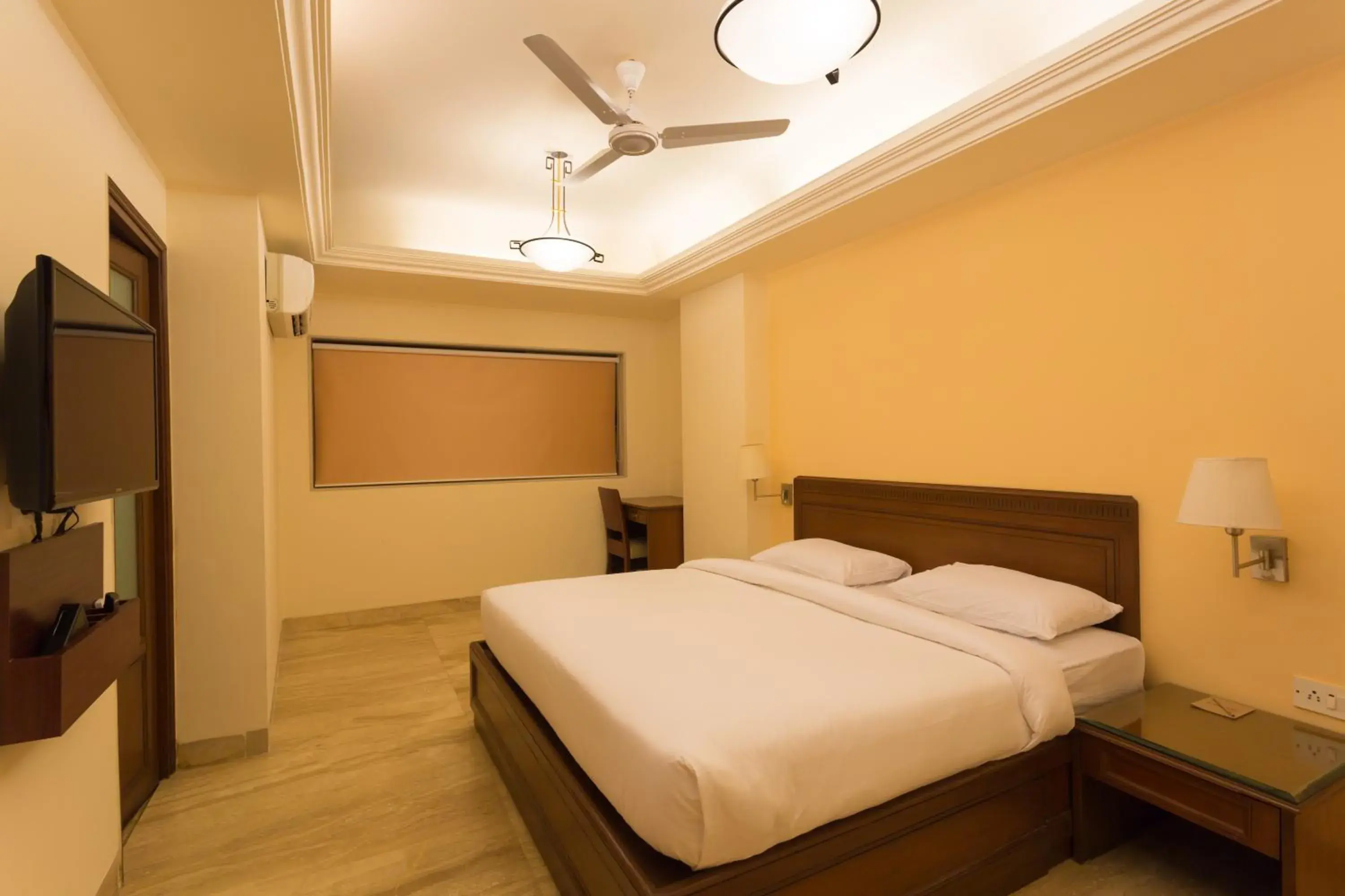 Bed in Ginger Mumbai Andheri (MIDC)