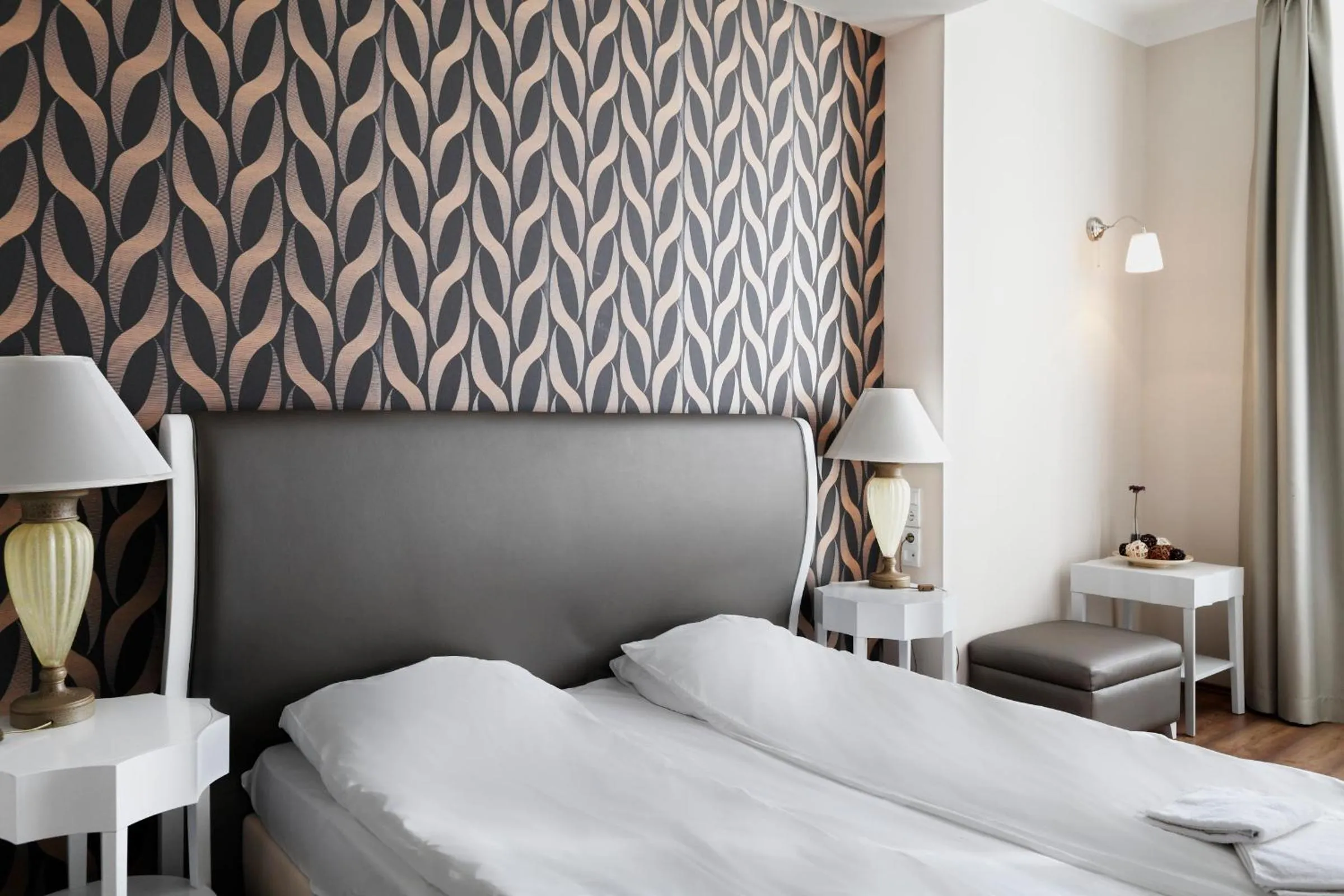 Decorative detail, Bed in House Octogon