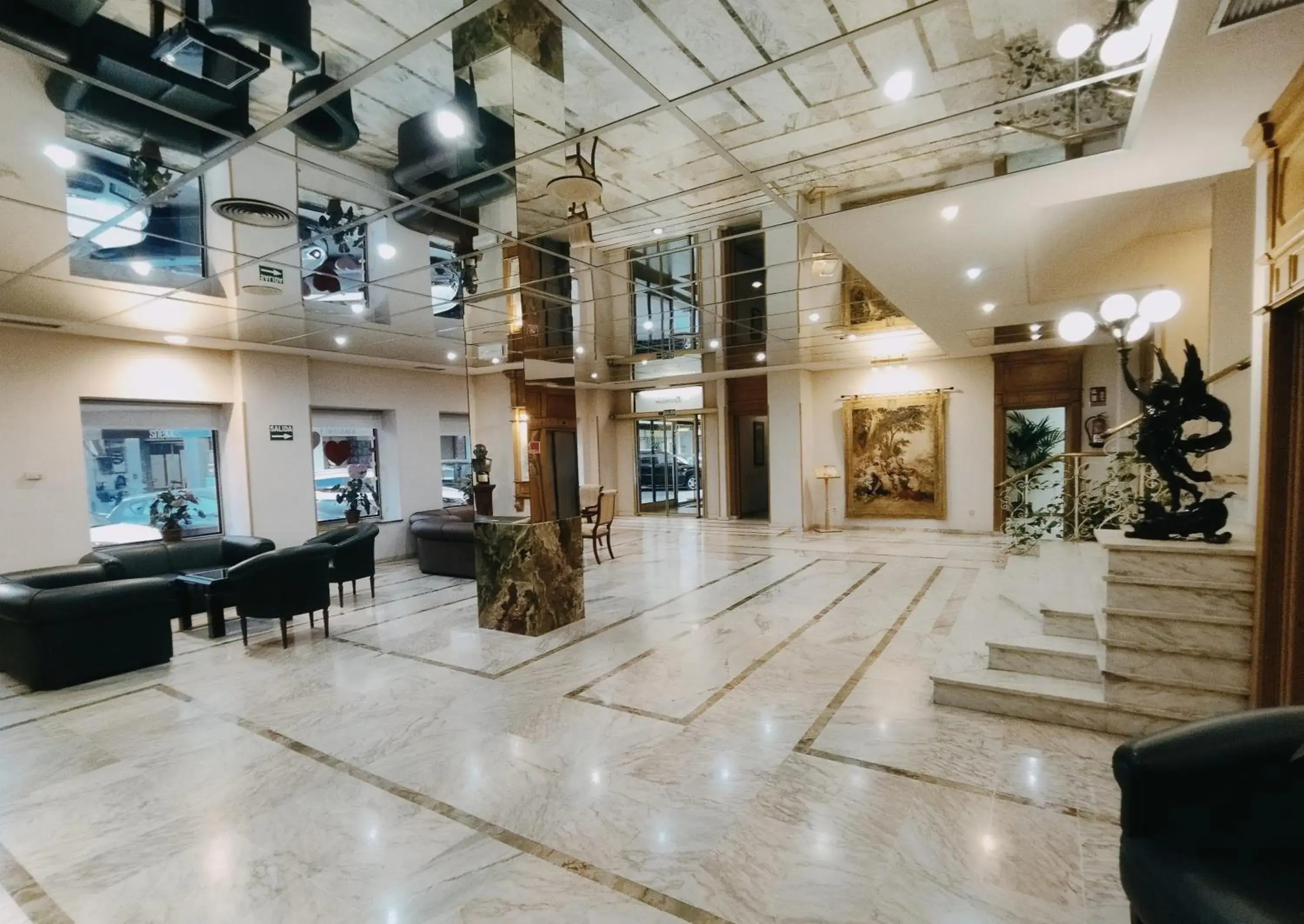 Lobby or reception, Restaurant/Places to Eat in Hotel Santa Cecilia