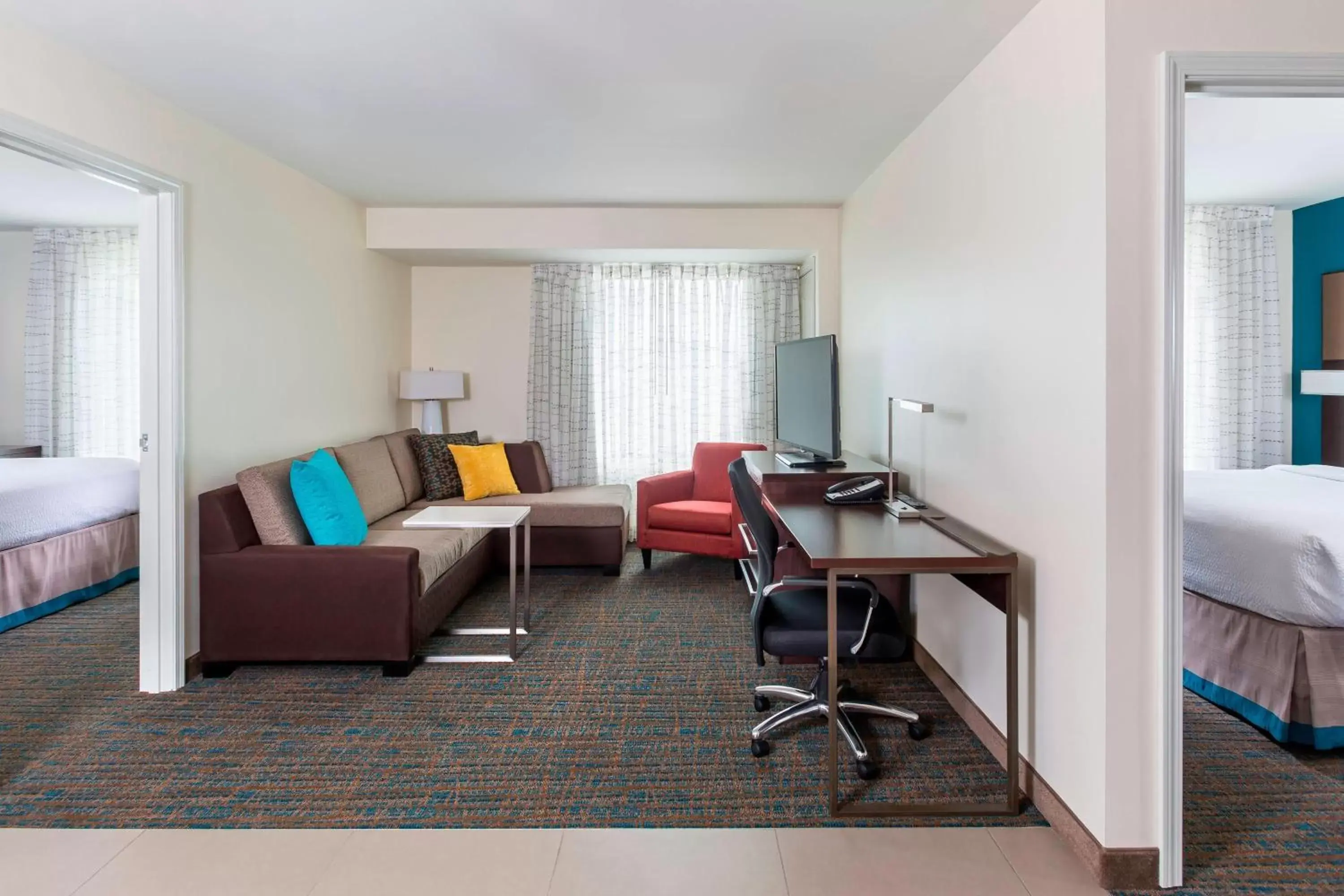 Bedroom, Seating Area in Residence Inn by Marriott Youngstown Warren/Niles