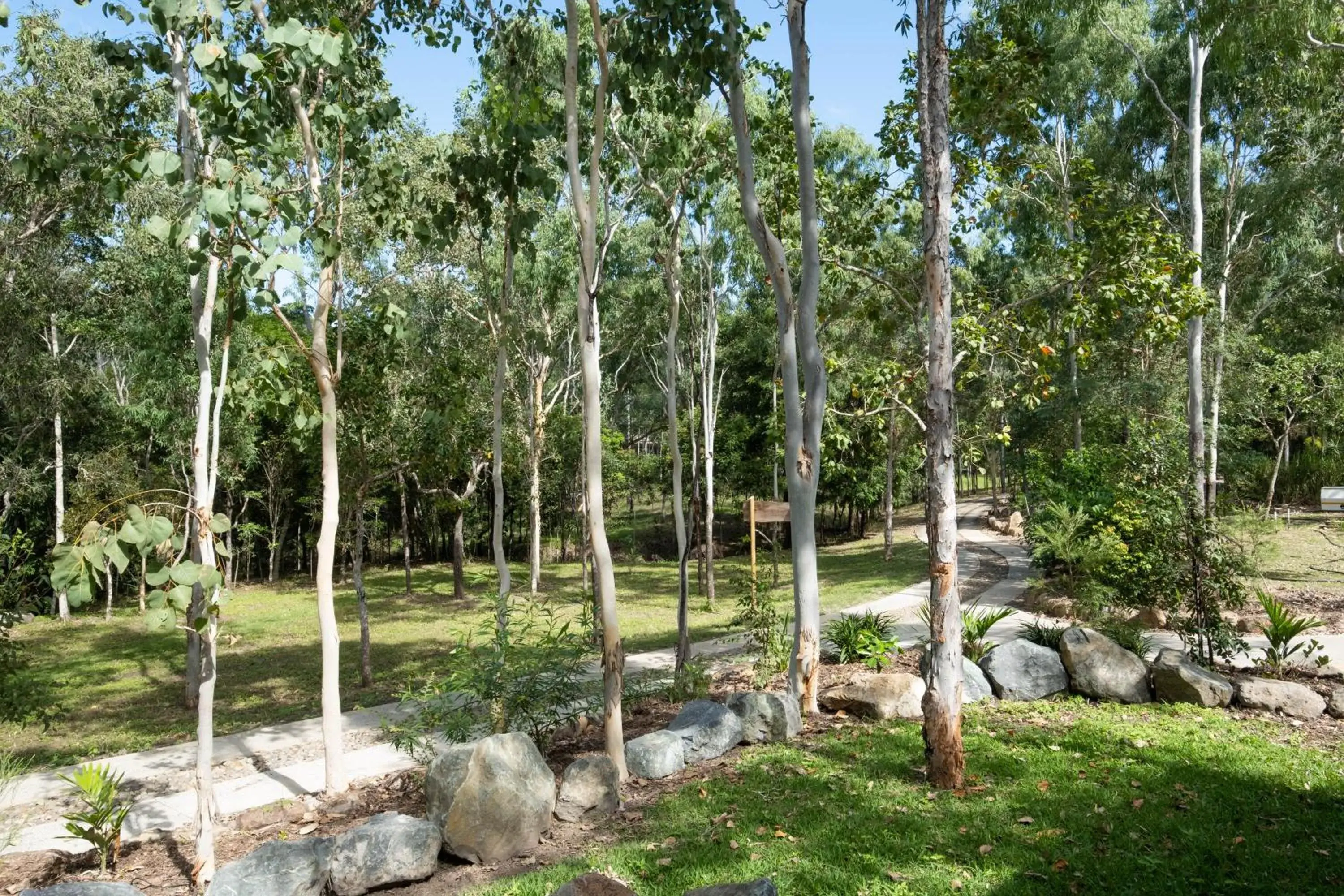 Garden in Airlie Beach Eco Cabins - Adults Only