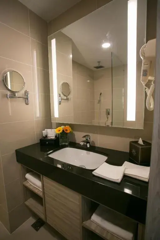 Bathroom in V8 Hotel Johor Bahru