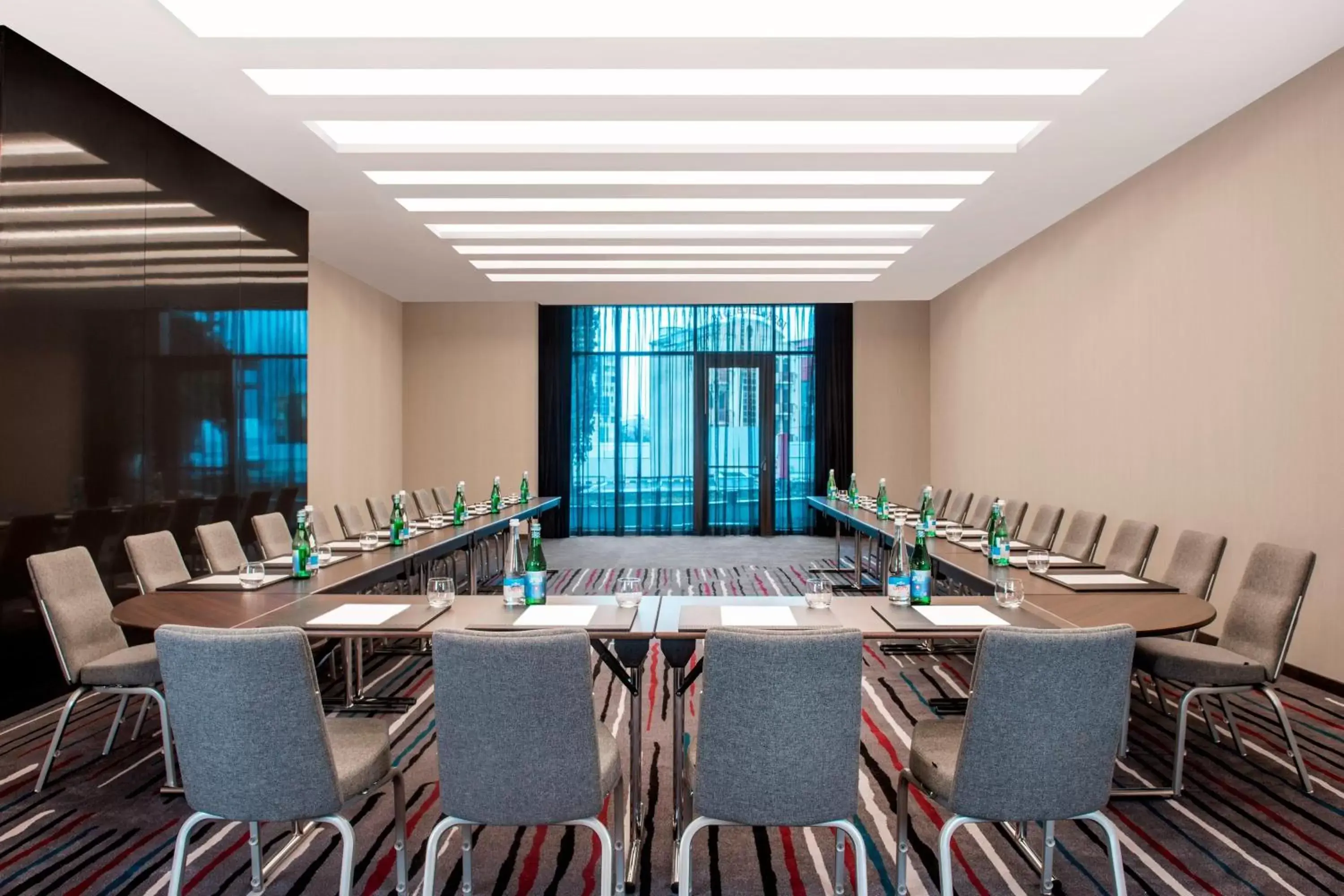 Meeting/conference room in Sheraton Grand Tbilisi Metechi Palace