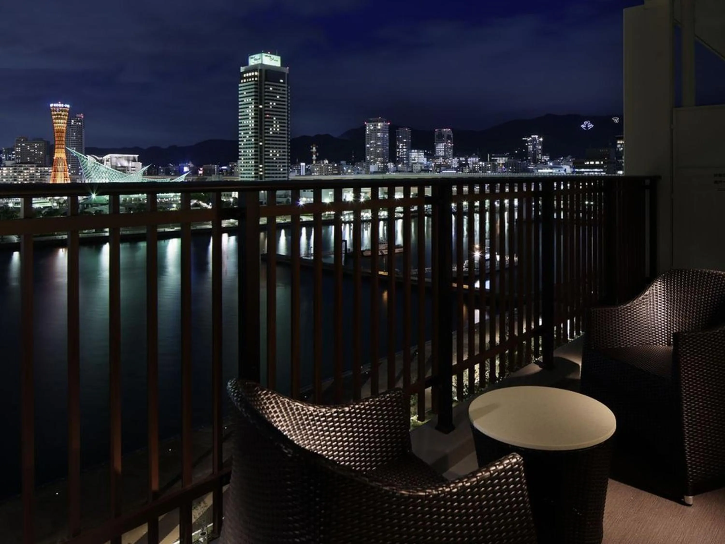 Balcony/Terrace in Kobe Minato Onsen Ren