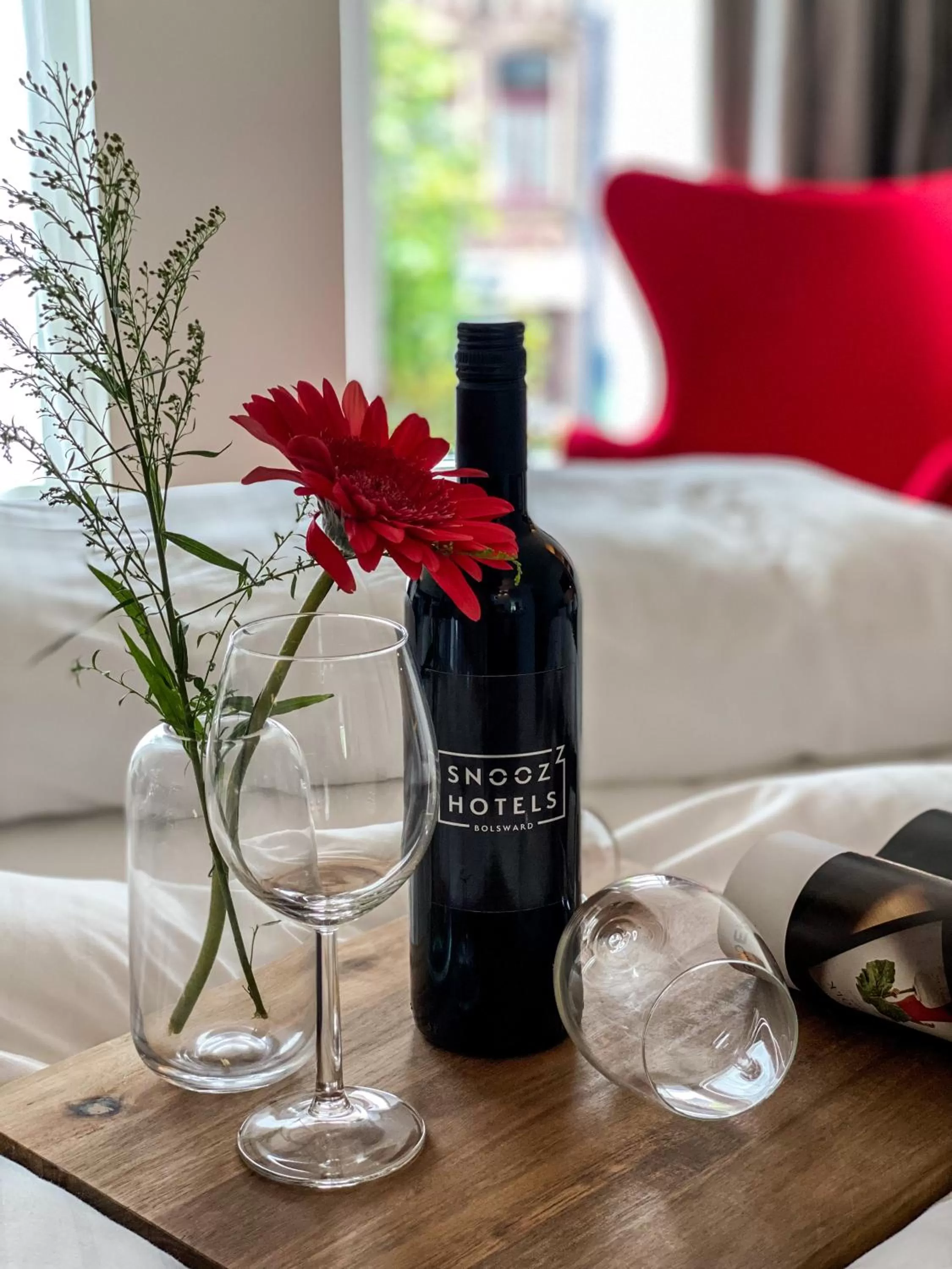 Alcoholic drinks in Snoozz Hotels Bolsward Boutique hotel zonder receptie met digitale sleutel