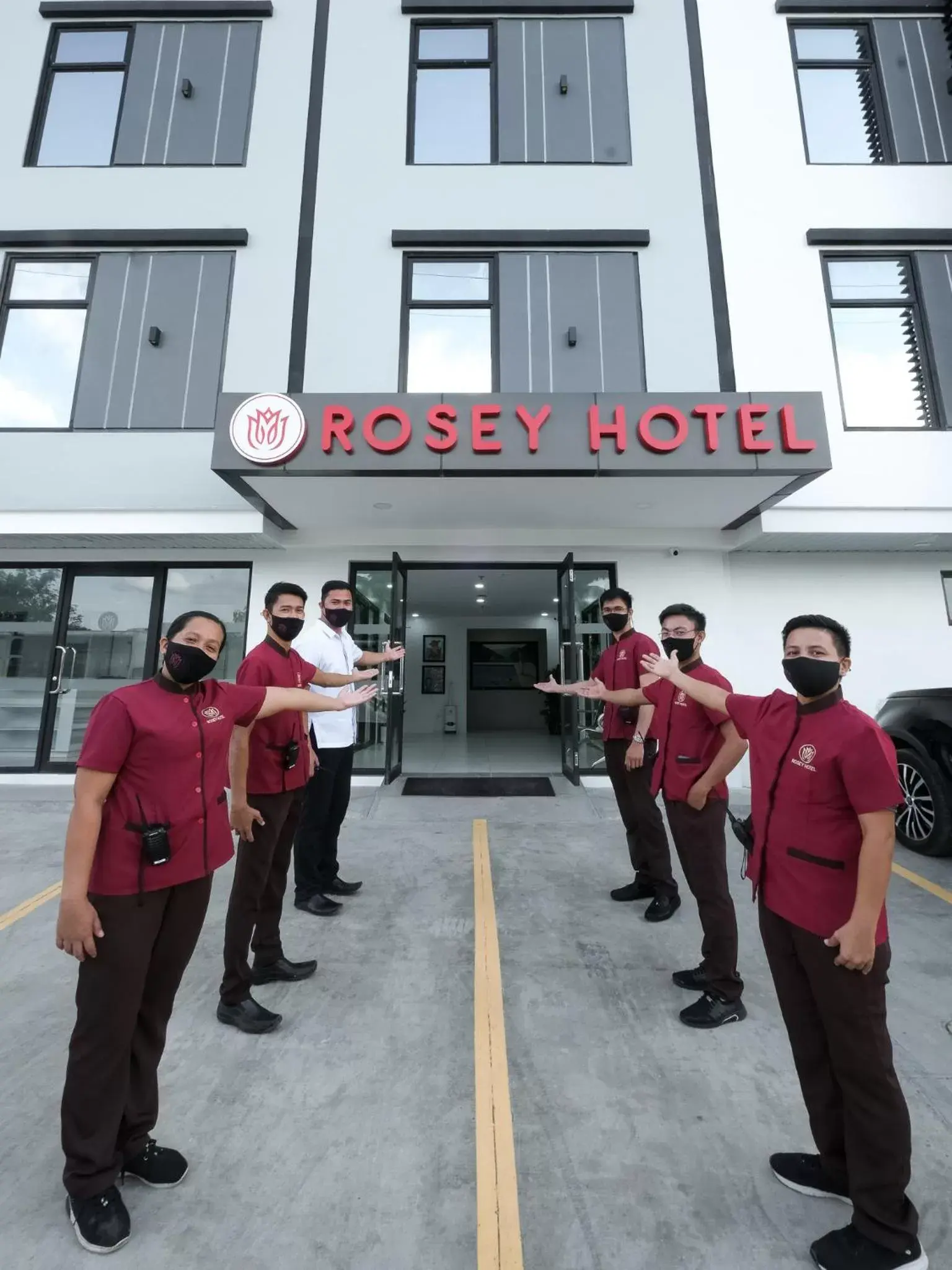 Facade/entrance in Rosey Hotel