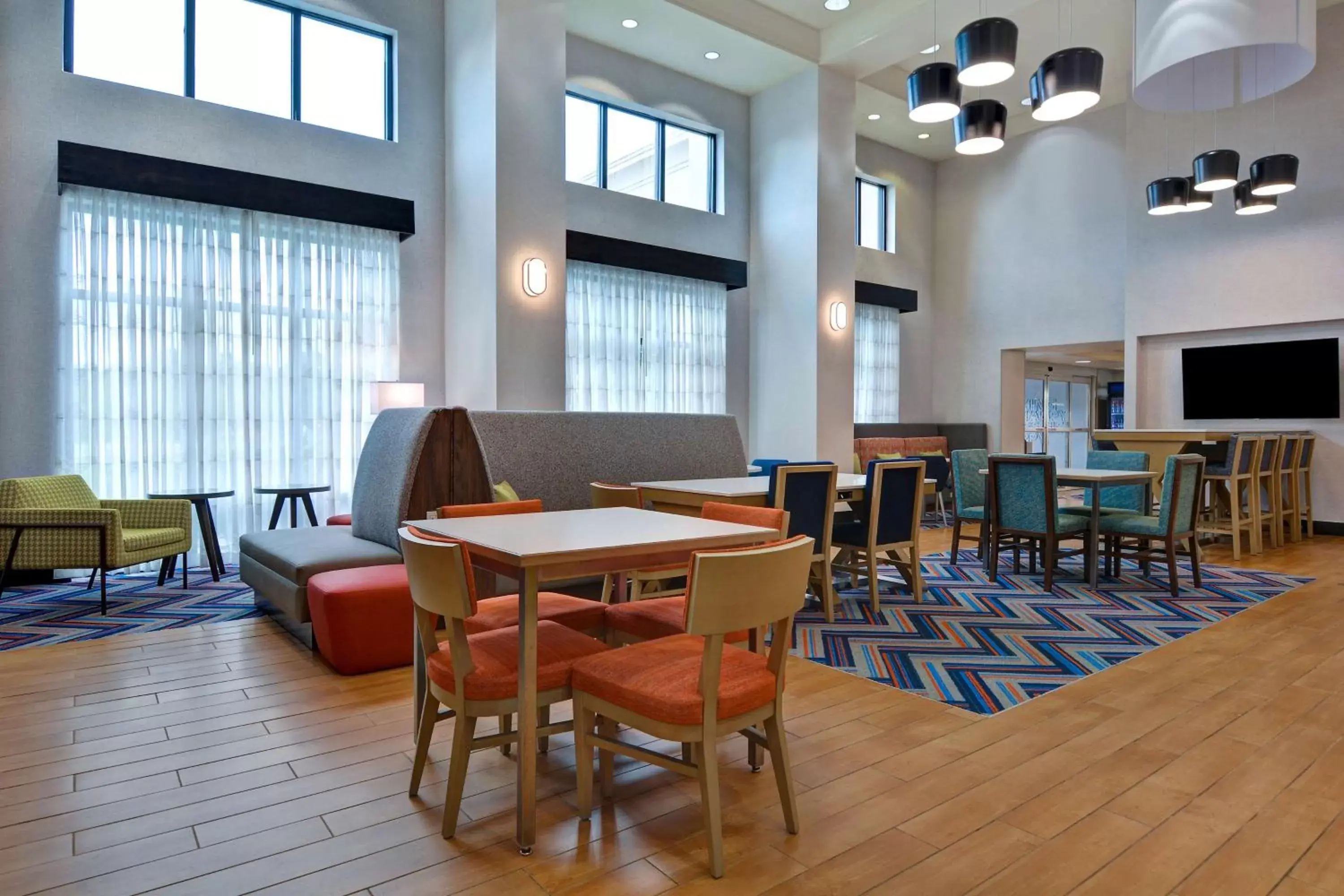 Lobby or reception, Restaurant/Places to Eat in Hampton Inn & Suites Clearwater/St. Petersburg-Ulmerton Road