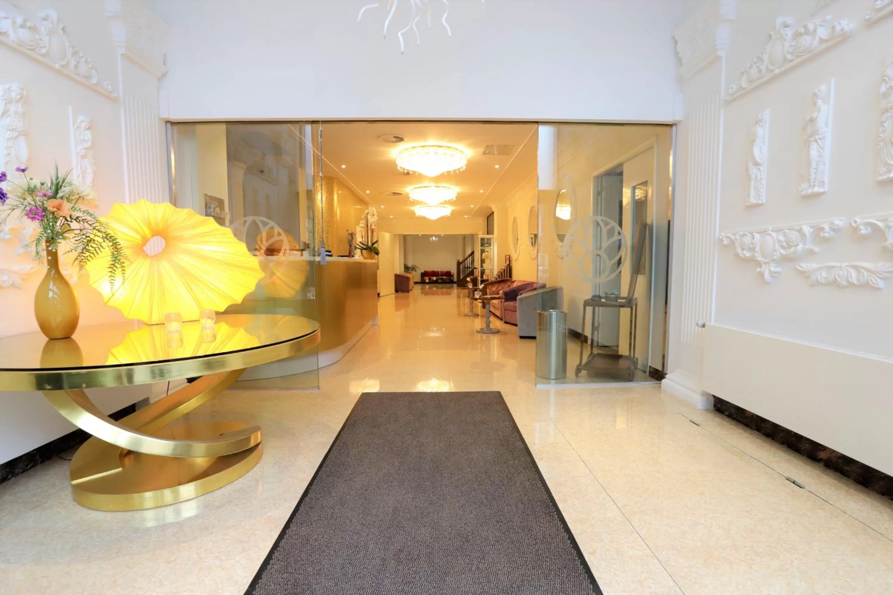 Facade/entrance in Chasse Boutique Hotel