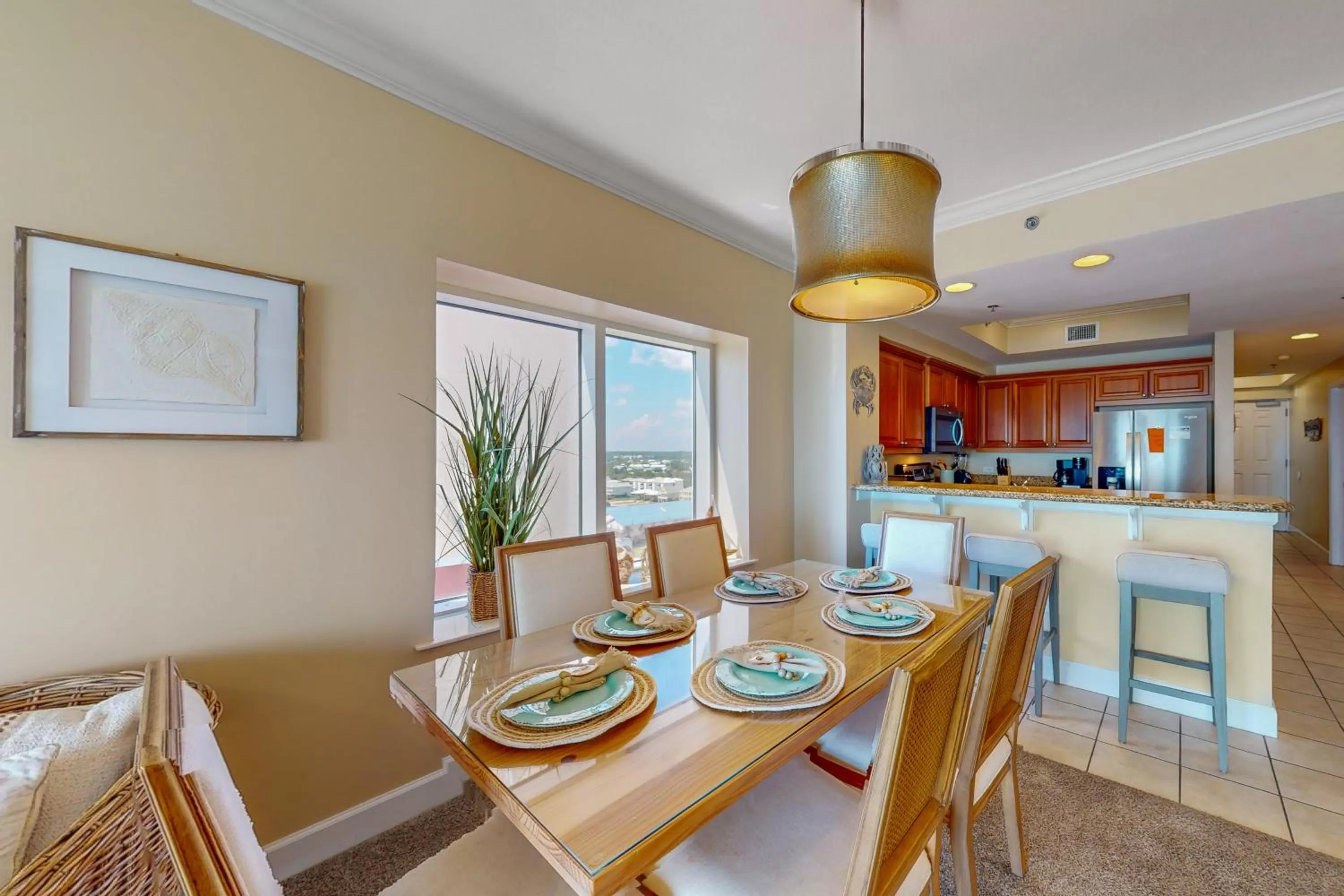 Dining Area in Seawind #1109