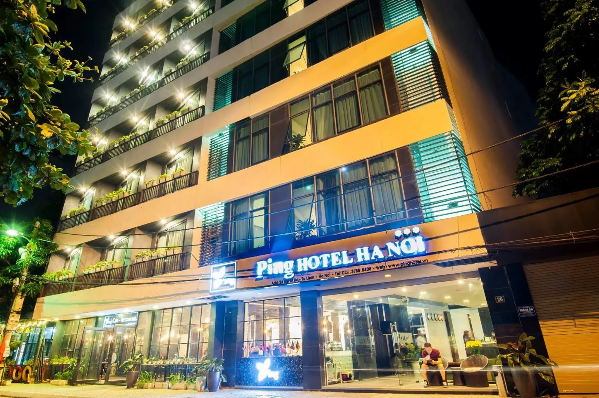 Property building in Ping Hotel Property building in Ping Hotel