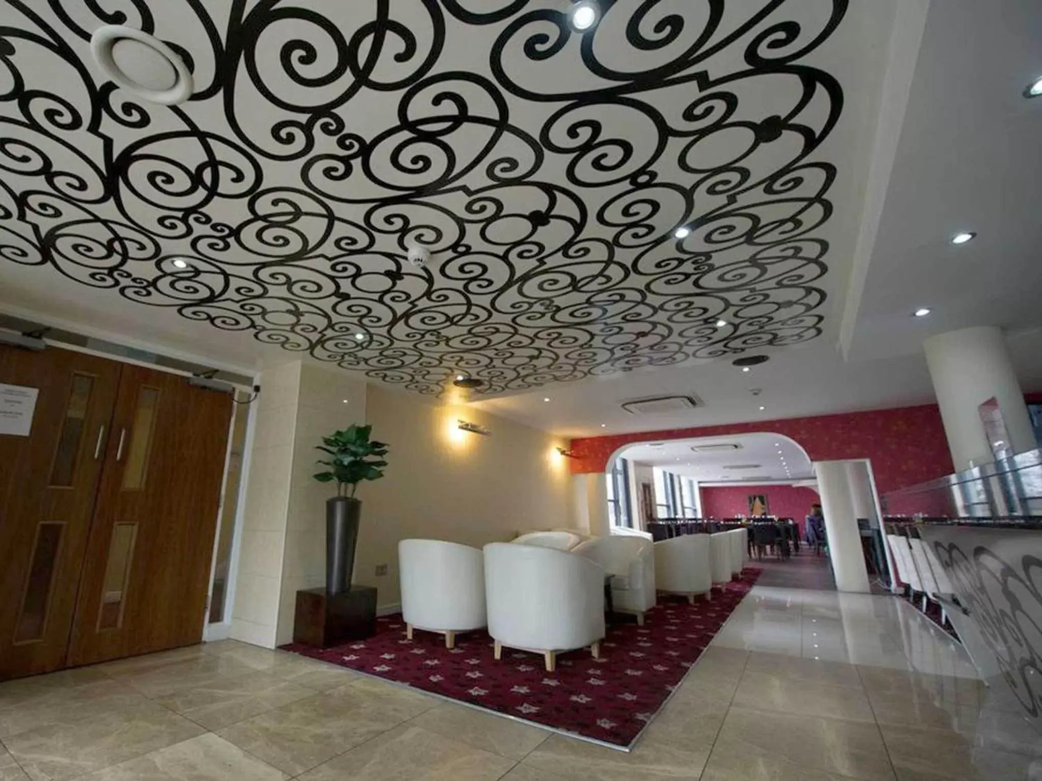 Lobby or reception in Ramada Birmingham Oldbury M5 J2