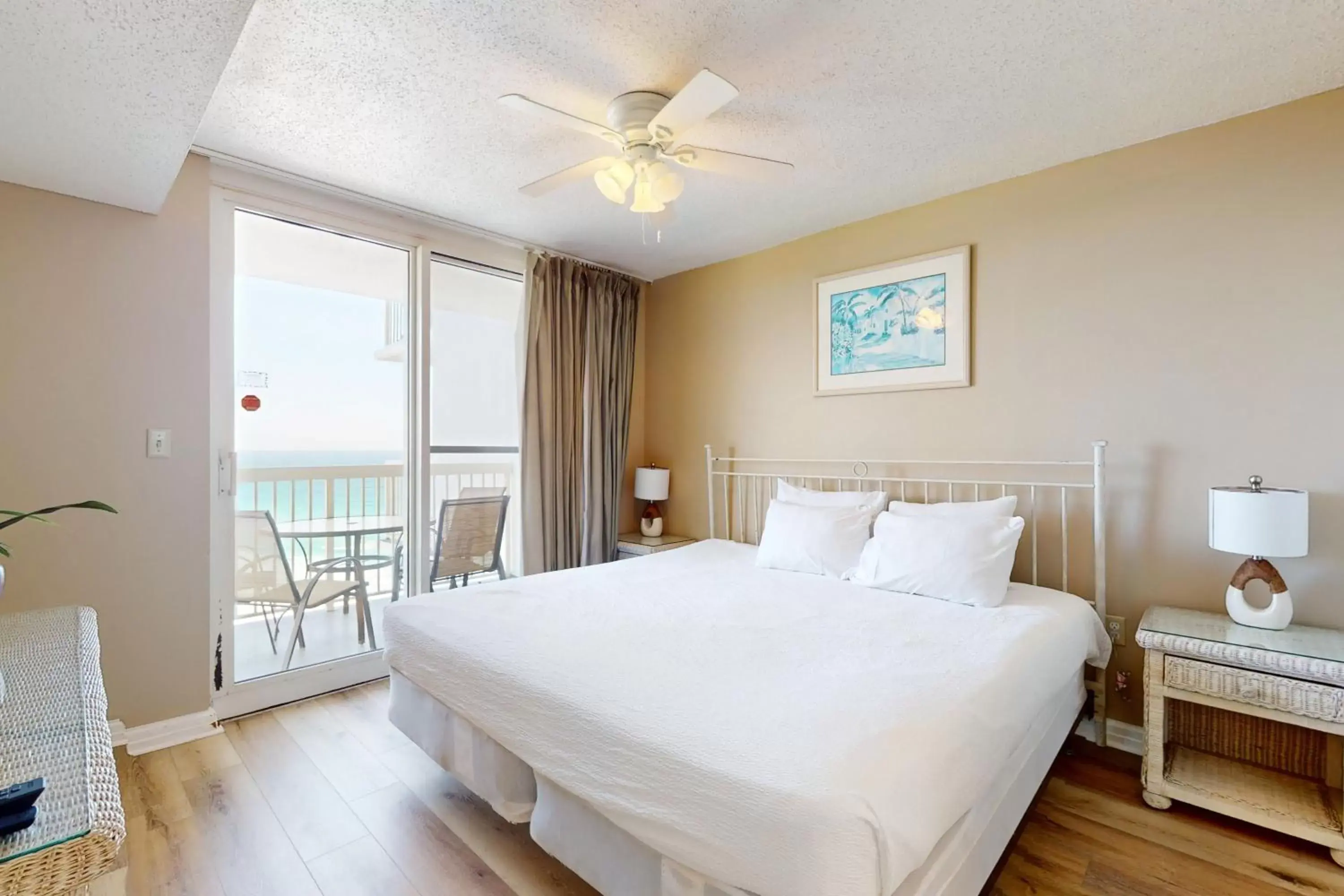 Bed in The Resorts Of Pelican Beach 1613 Destin (Condo)