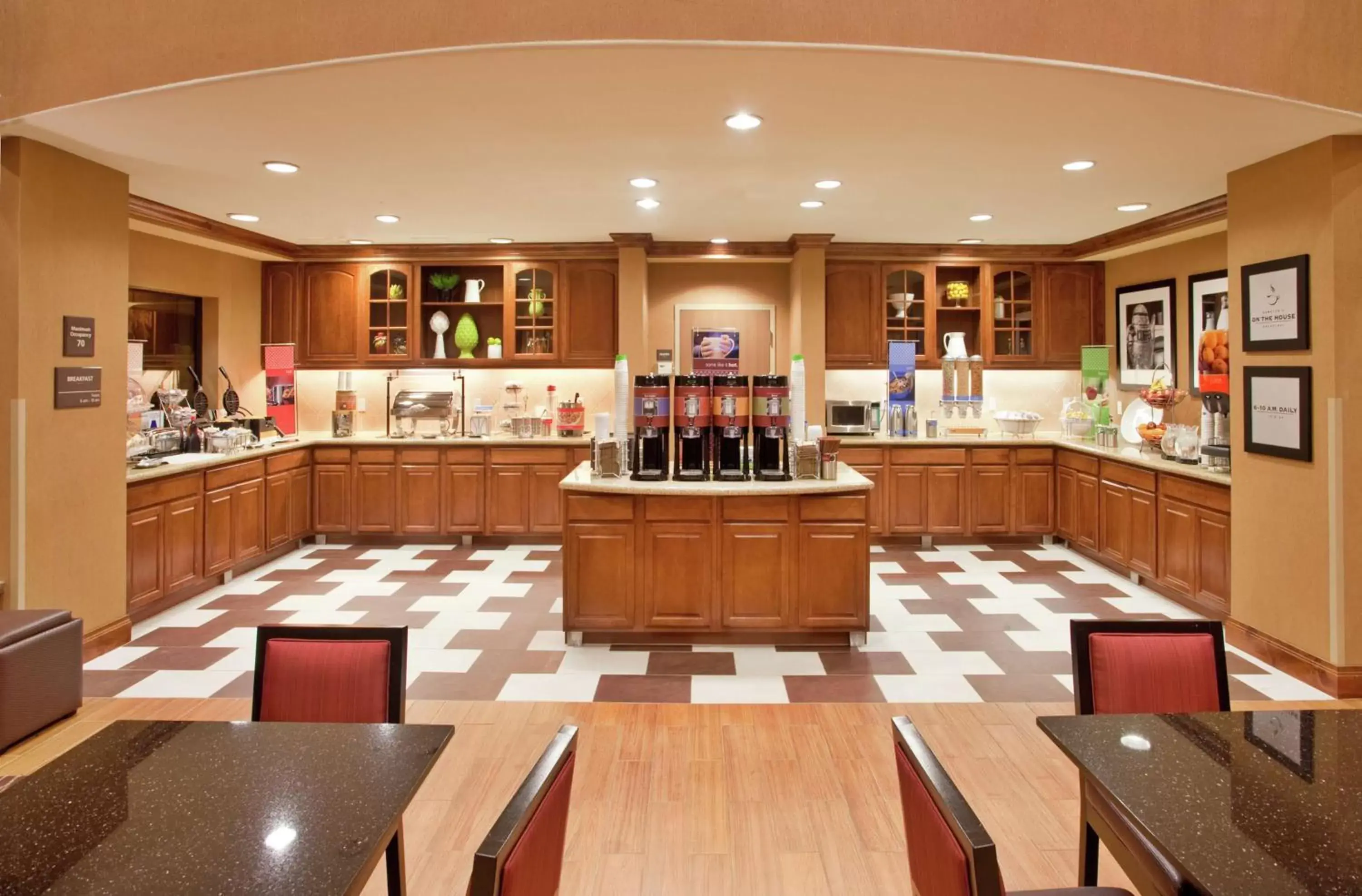 Breakfast, Restaurant/Places to Eat in Hampton Inn & Suites Hemet