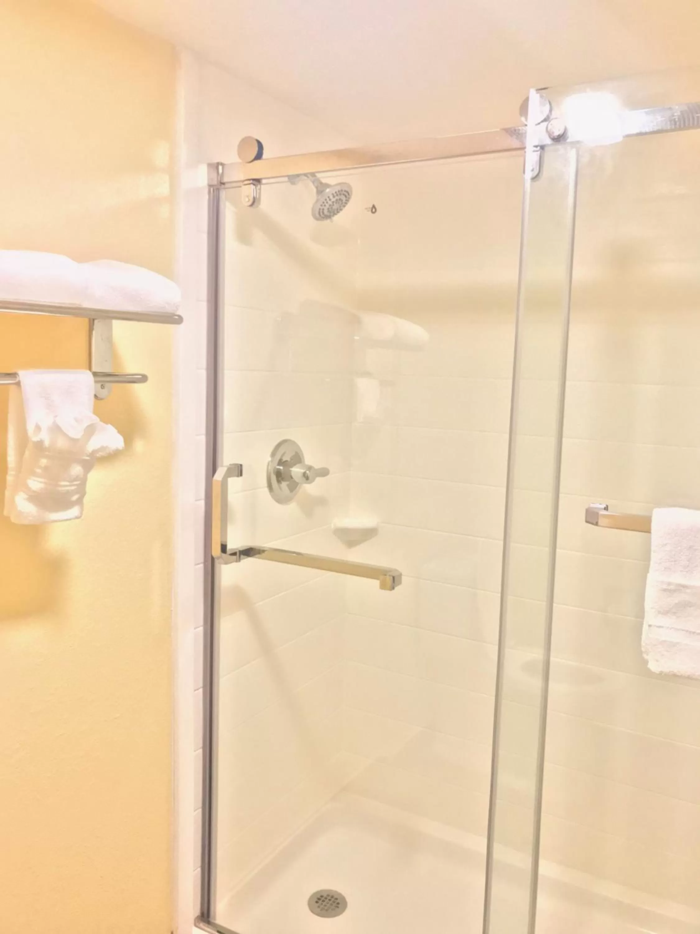 Shower in Days Inn by Wyndham San Antonio Airport