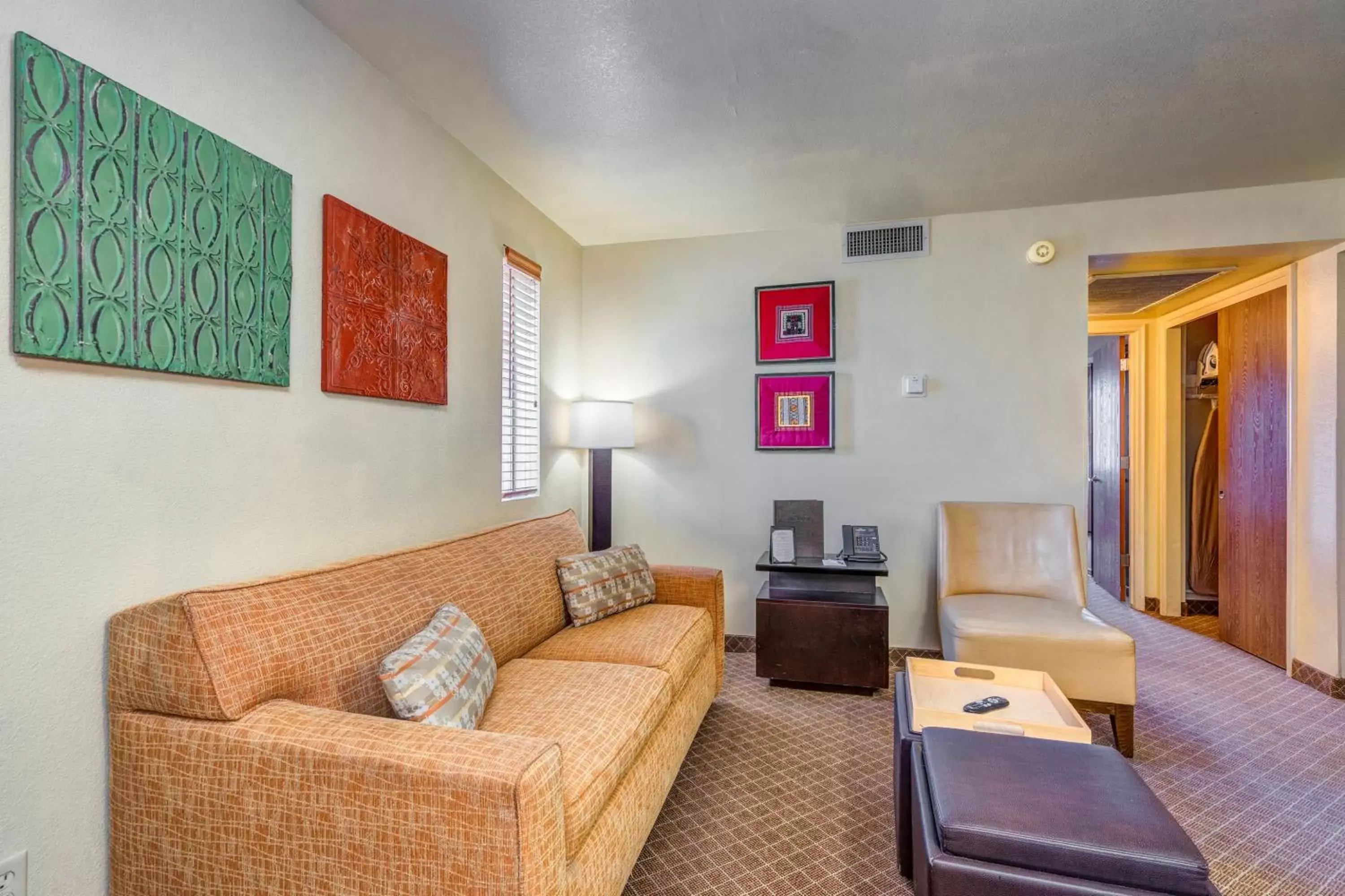 Seating area in Sierra Suites Boutique Hotel