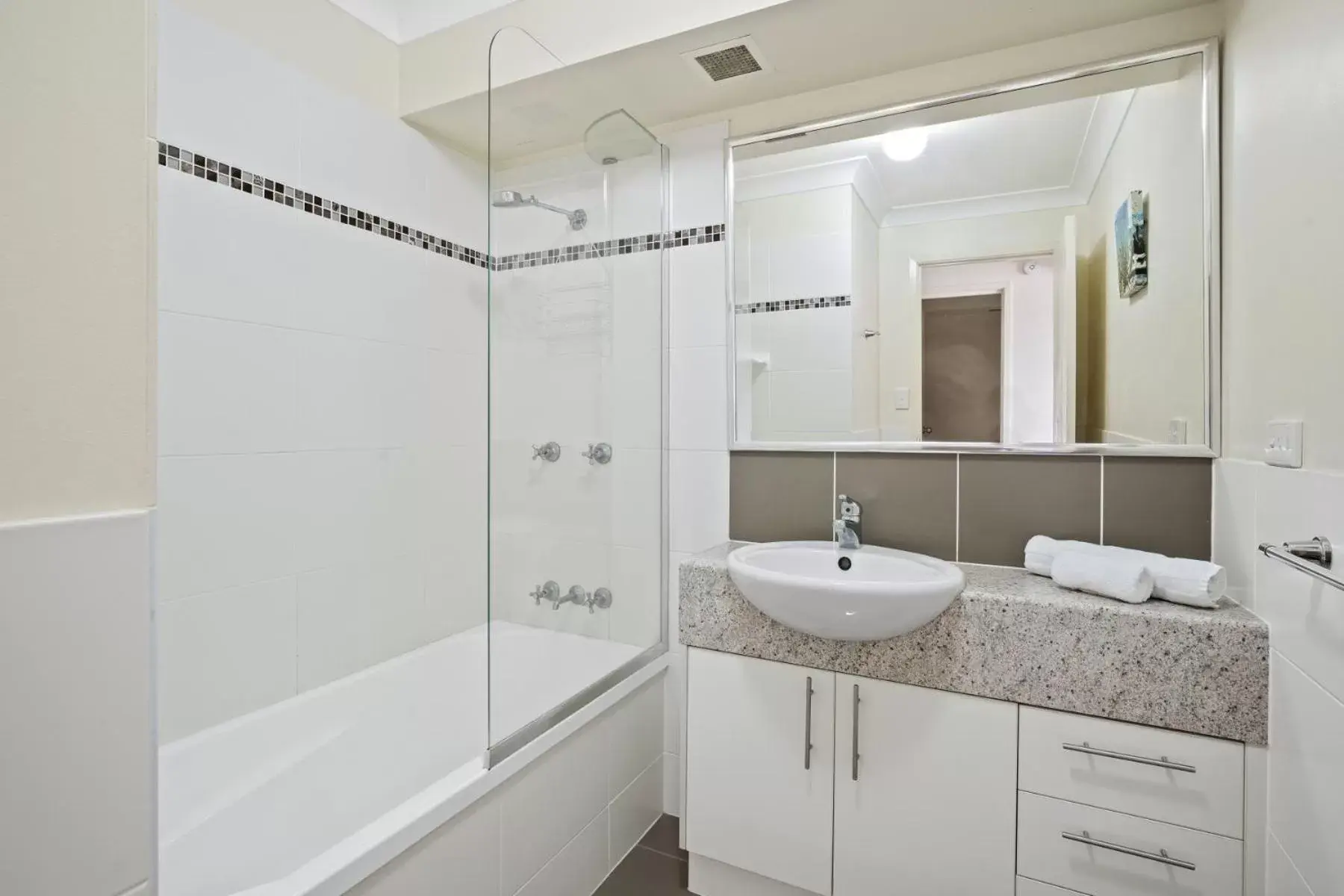 Shower, Bathroom in Kirra Palms Holiday Apartments