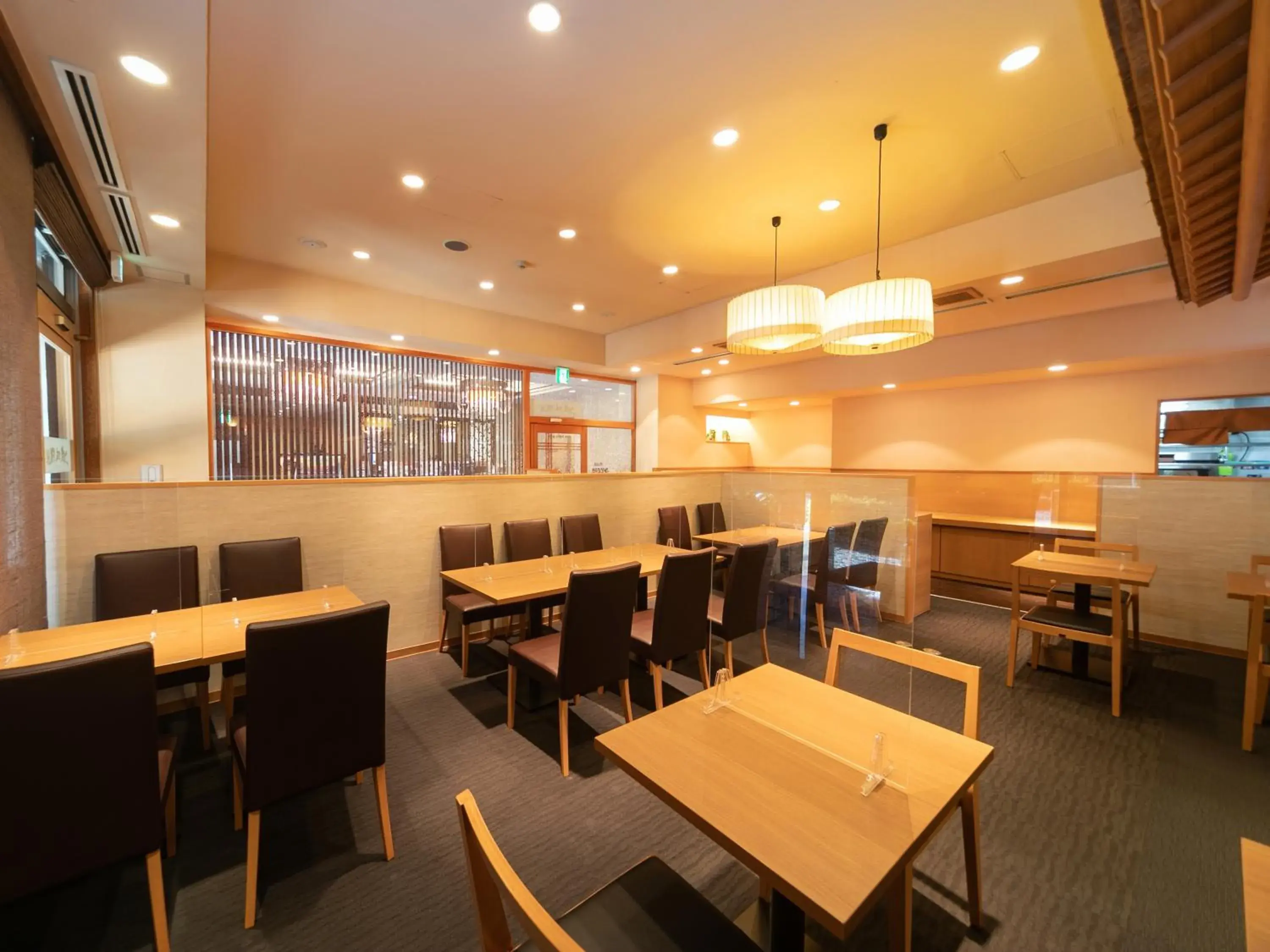 Restaurant/Places to Eat in APA Hotel Osaka Kadomashi Ekimae