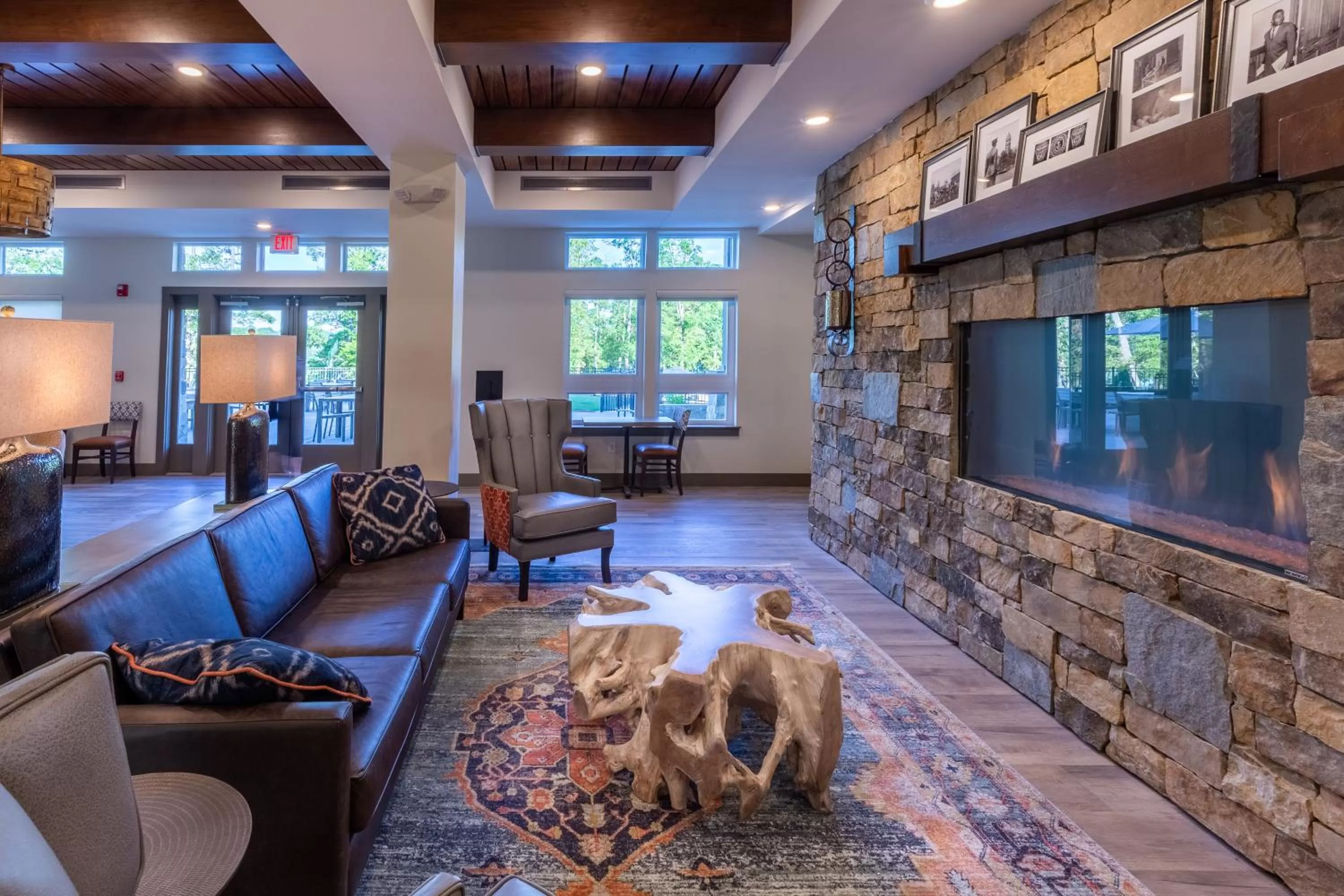 Restaurant/places to eat in Lakeside Lodge Clemson