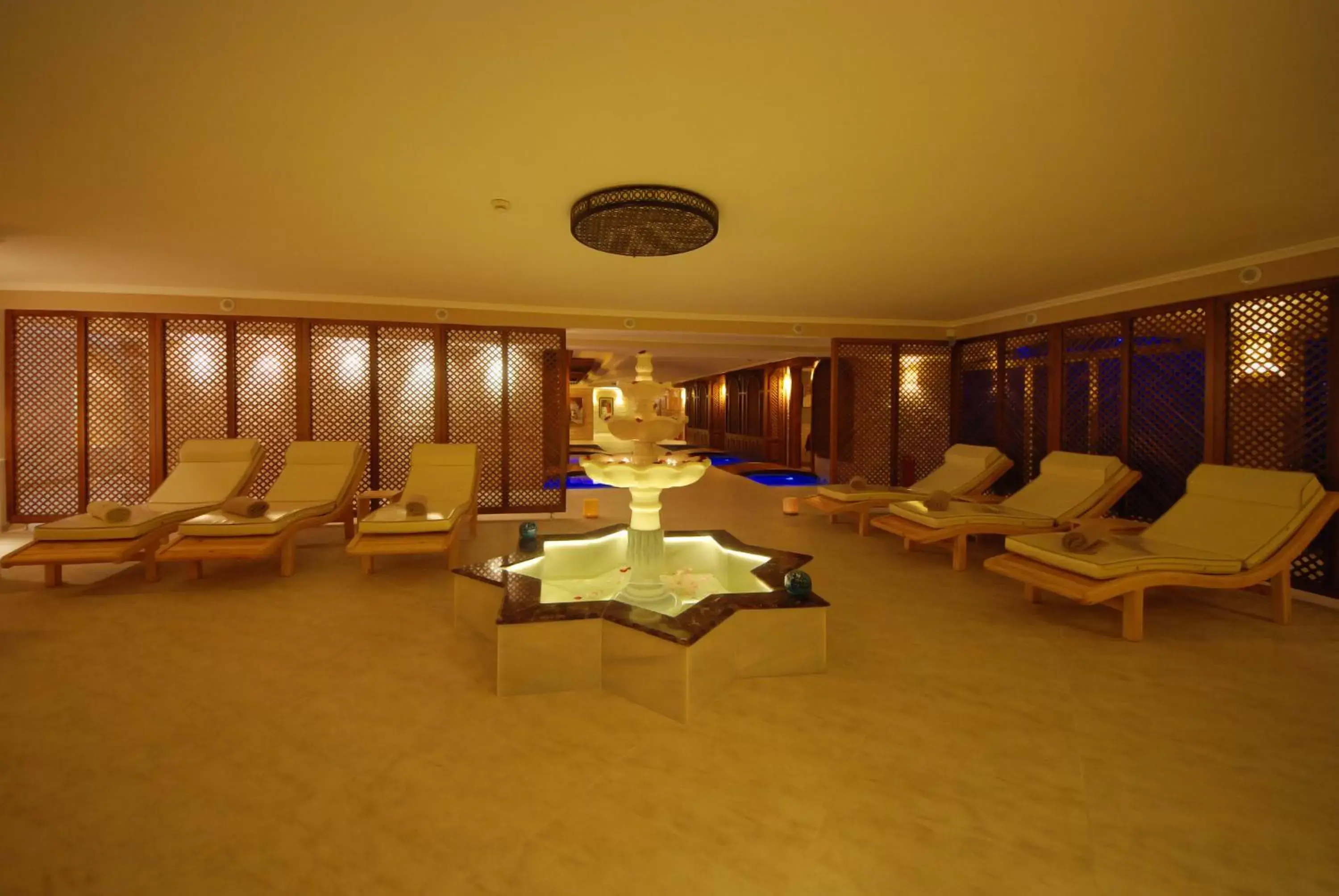Spa and wellness centre/facilities, Restaurant/Places to Eat in Hotel Aqua