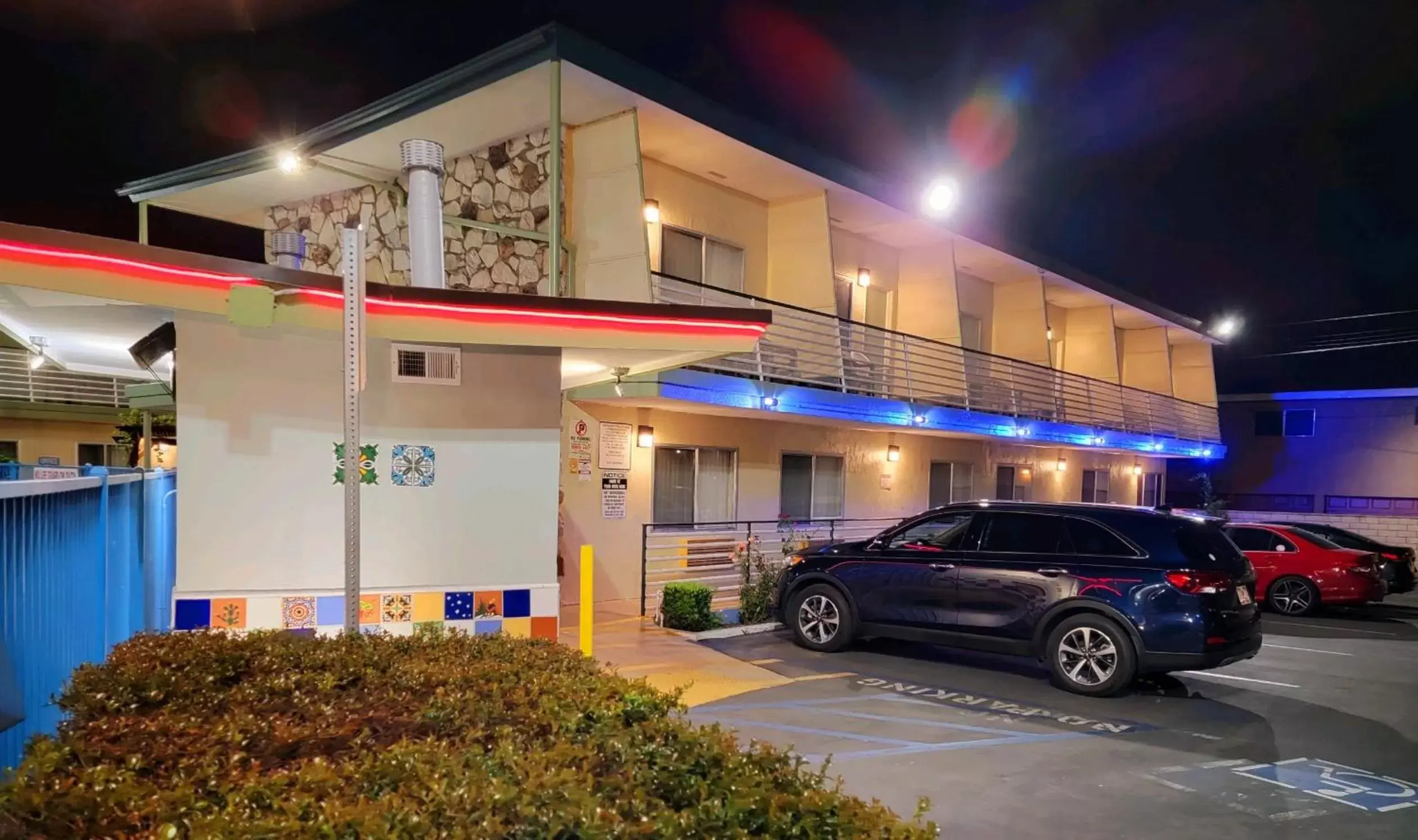 Property Building in Quality Inn & Suites Anaheim at the Park