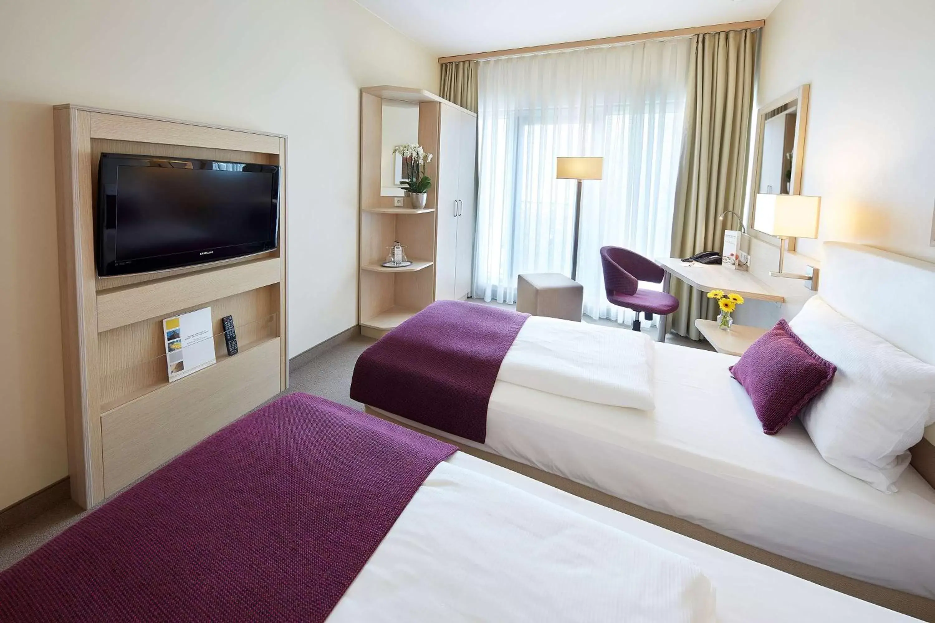 Photo of the whole room, Bed in GHOTEL hotel & living Koblenz Photo of the whole room, Bed in GHOTEL hotel & living Koblenz