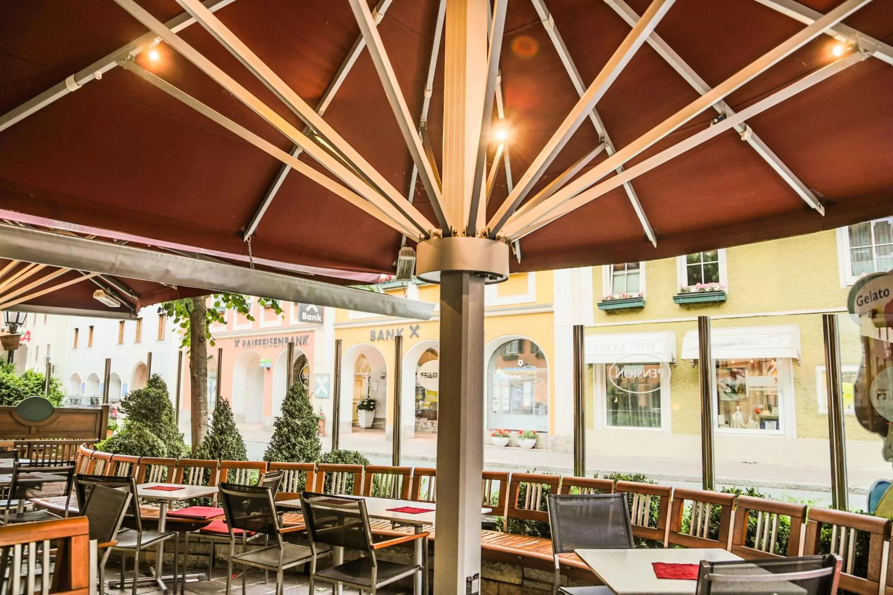 Summer, Restaurant/Places to Eat in Pension Café Maier