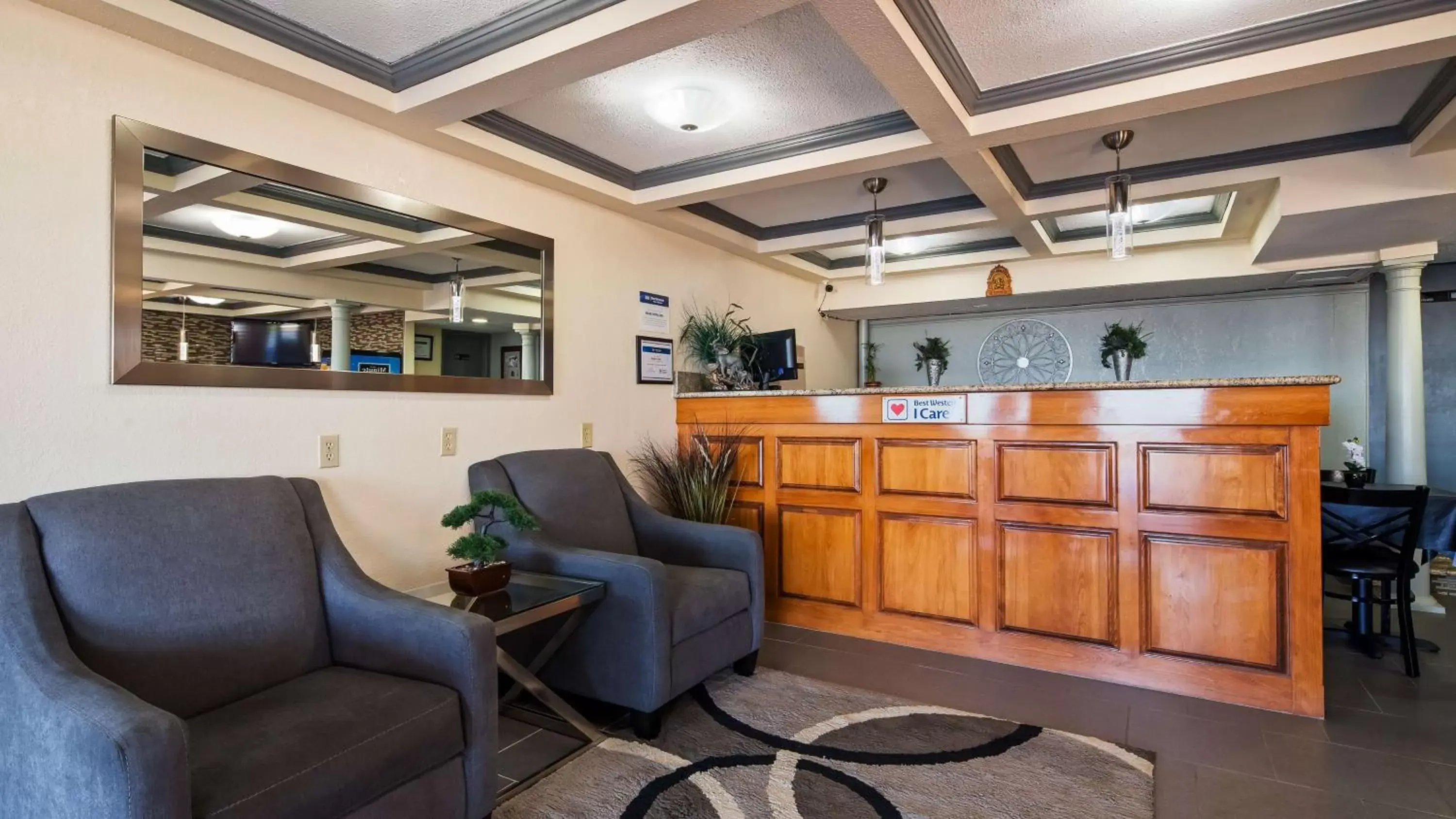 Lobby or reception in Best Western Montis Inn Lobby or reception in Best Western Montis Inn