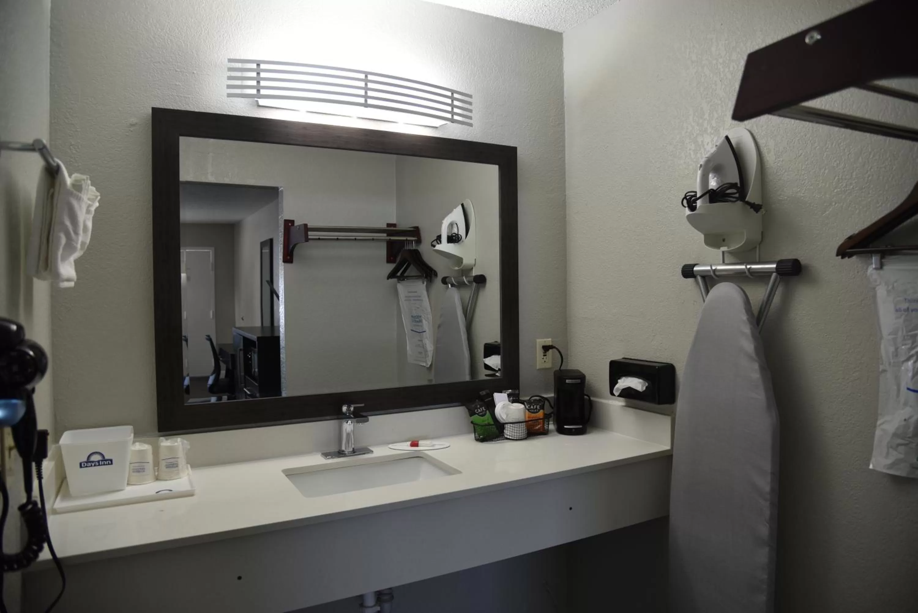 Days Inn by Wyndham Goose Creek