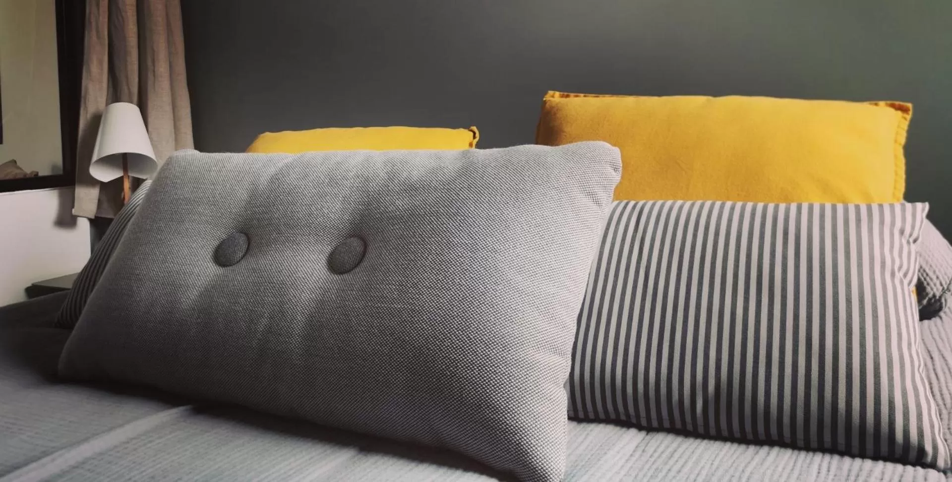 Bed in La Suite de l'Abbaye - climatisation et petit dej