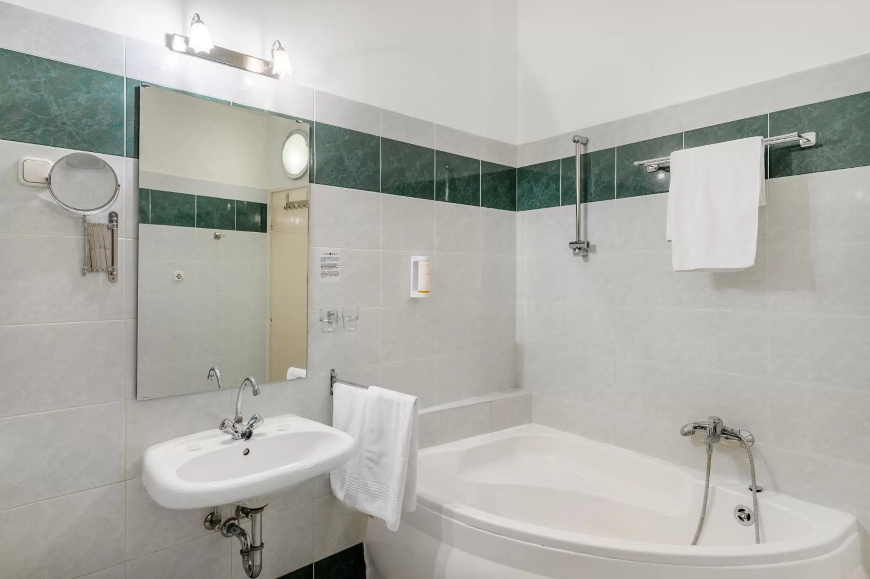 Bathroom in Kalvin House Budapest