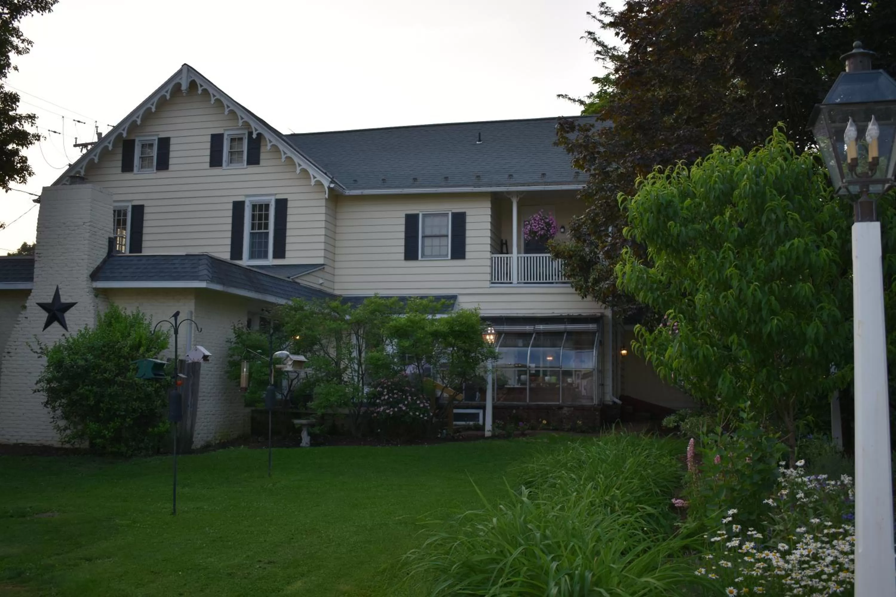 Property Building in Apple Bin Inn