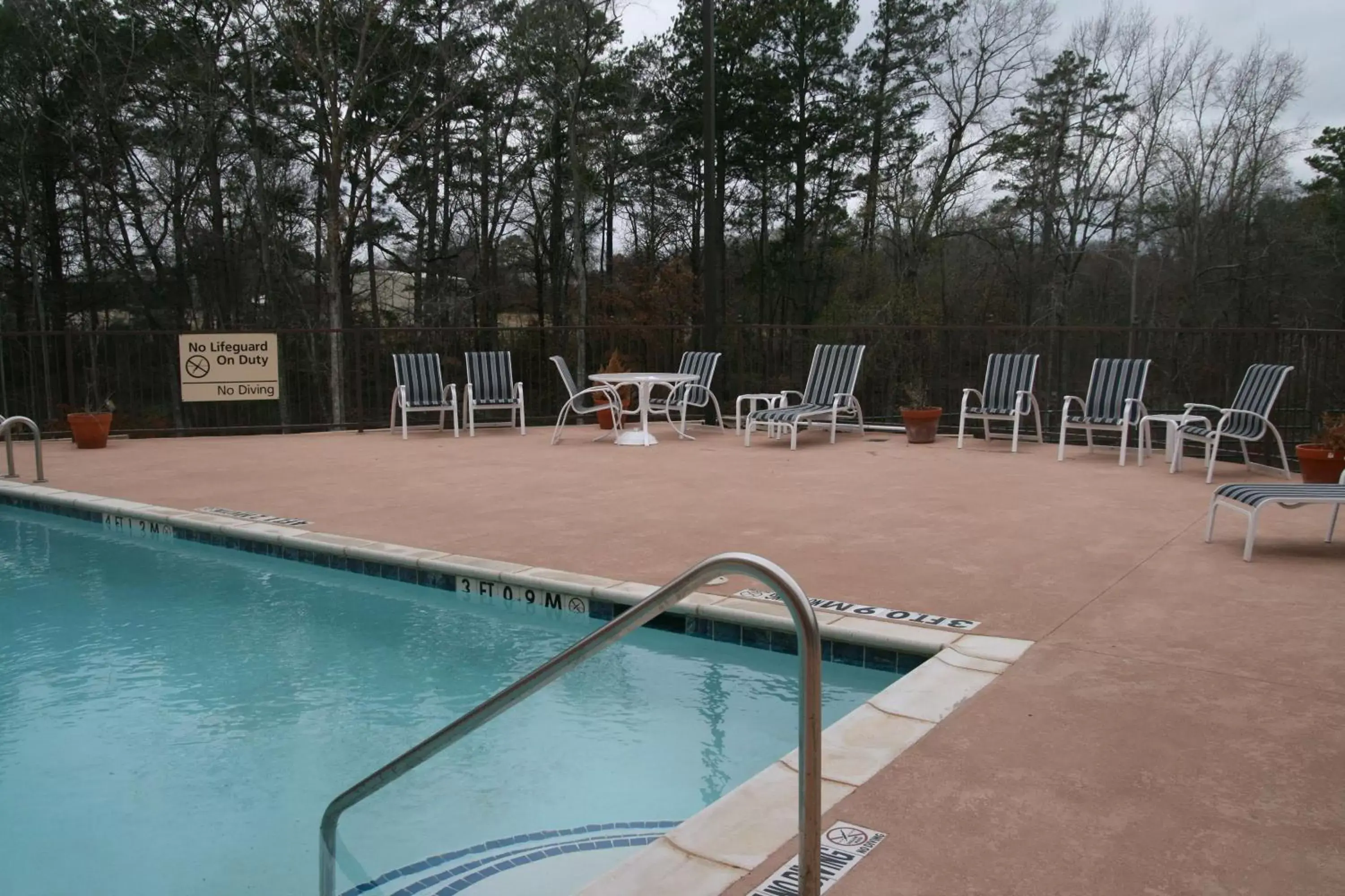 Pool view, Swimming Pool in Hampton Inn Kilgore