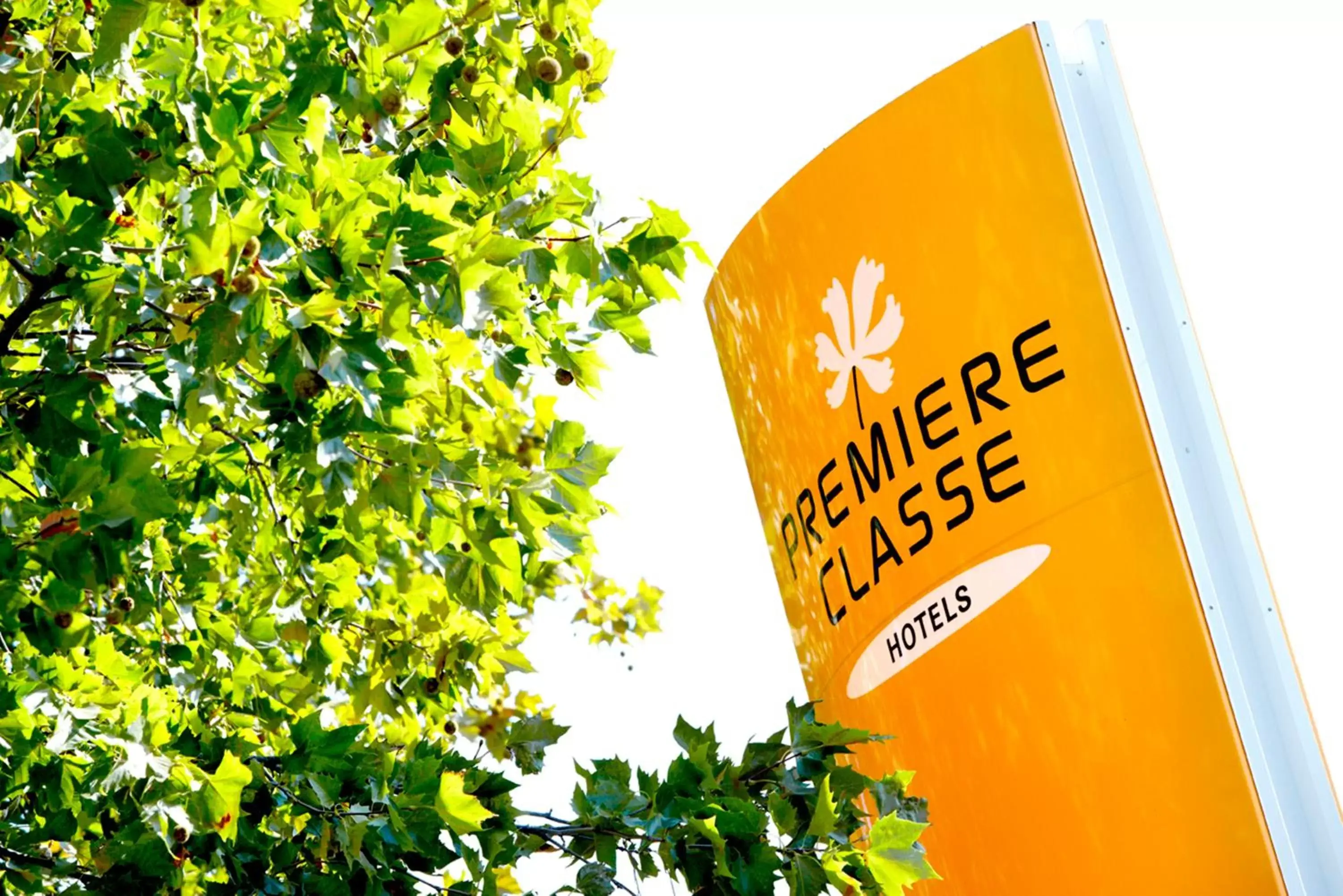 Facade/entrance, Property Logo/Sign in Premiere Classe Lille Sud - Douai Cuincy