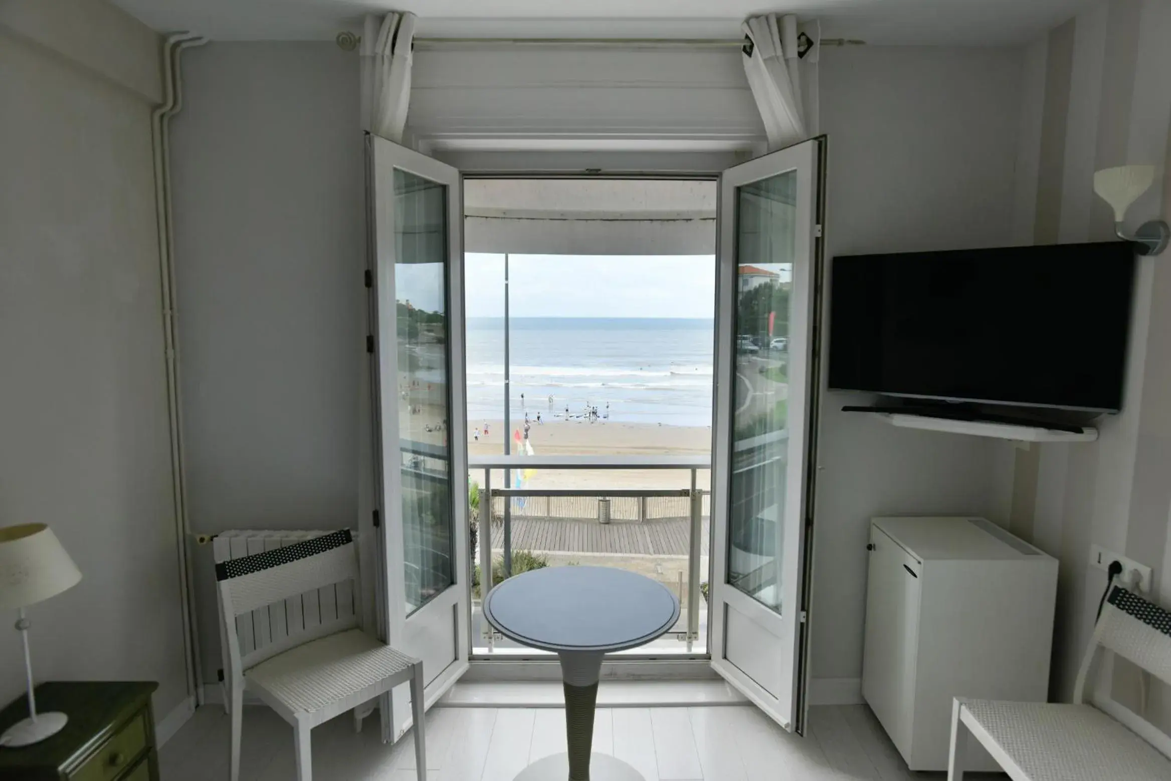 Day, Seating Area in The Originals Boutique, Hotel Miramar, Royan (Inter-Hotel)