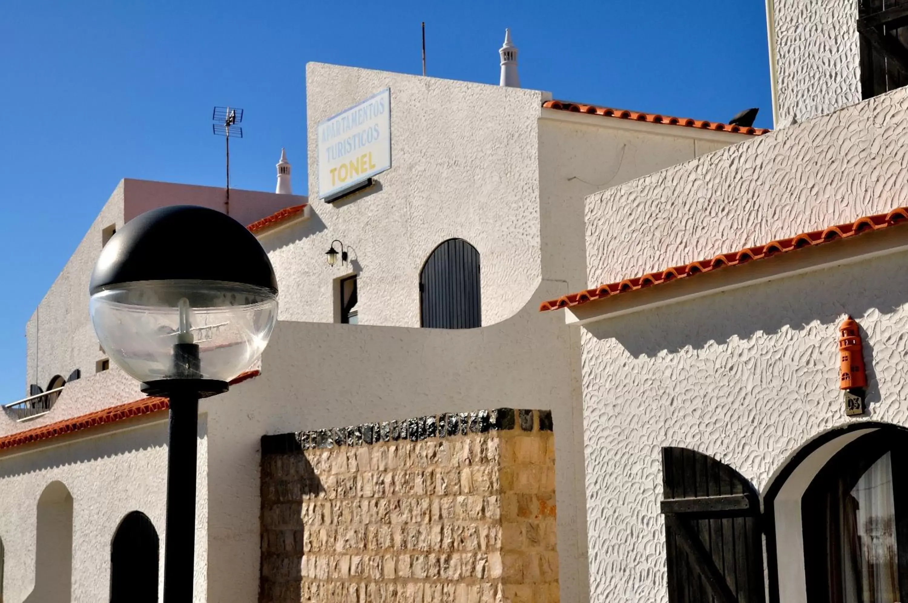 Facade/entrance in Tonel Apartamentos Turisticos