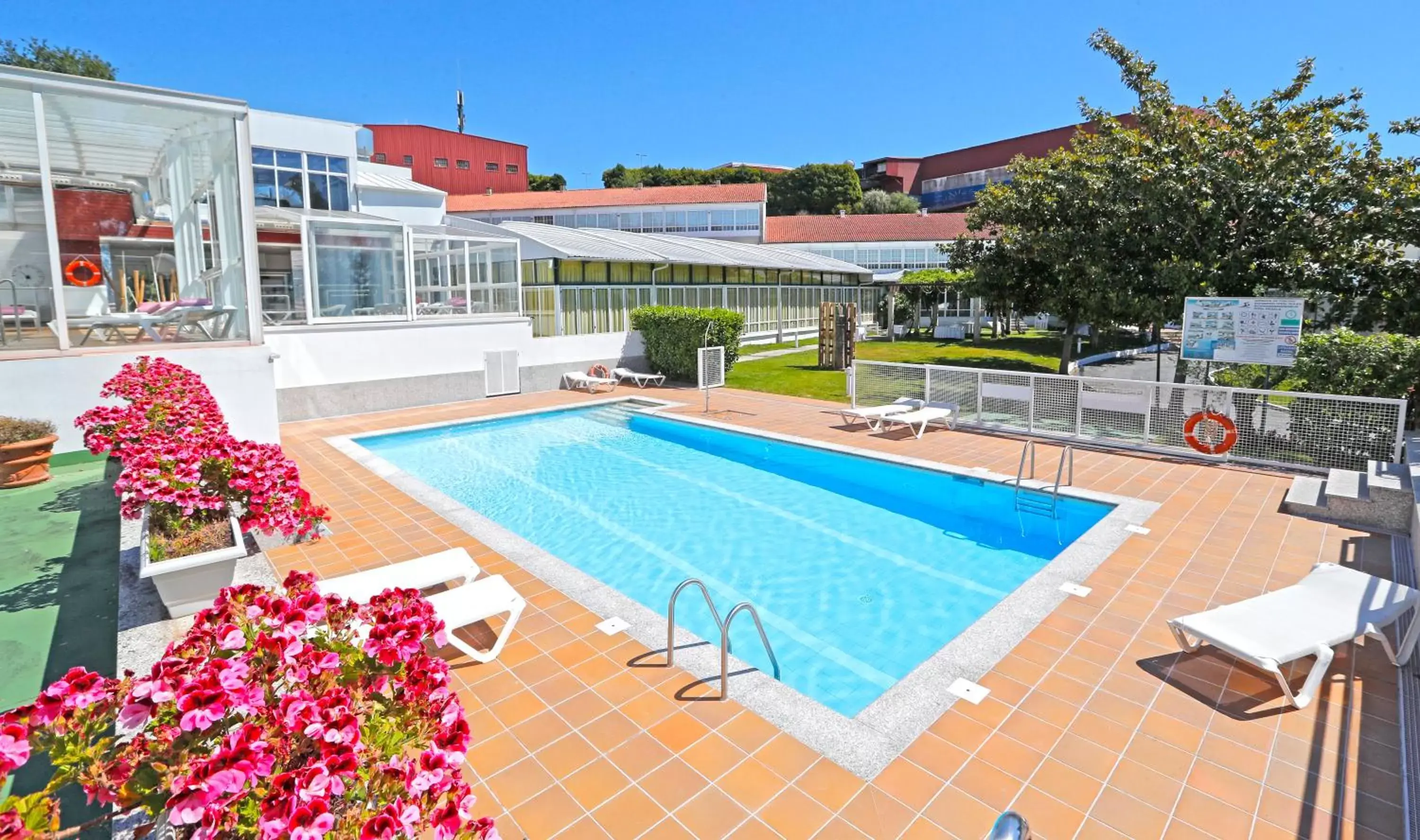 Swimming Pool in Hotel Spa Congreso